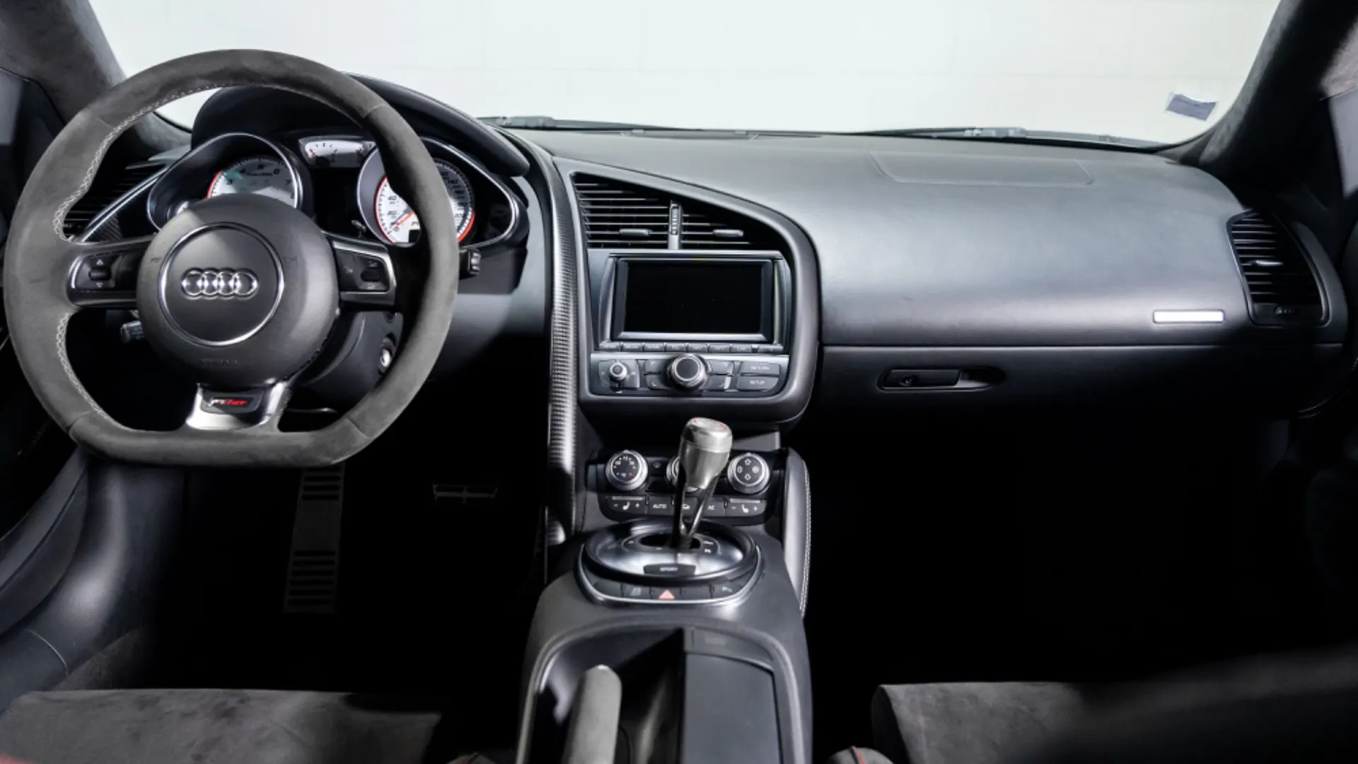 Audi R8 — photo 14