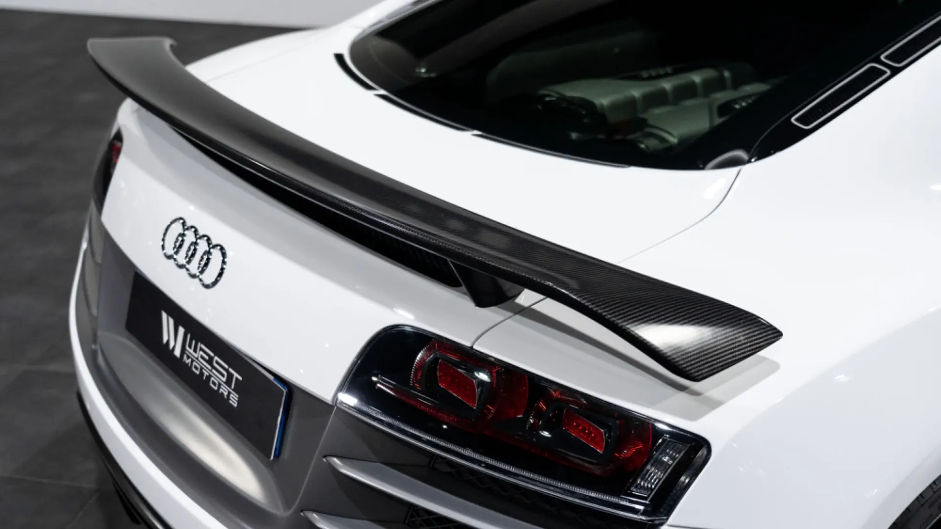 Audi R8 — photo 6