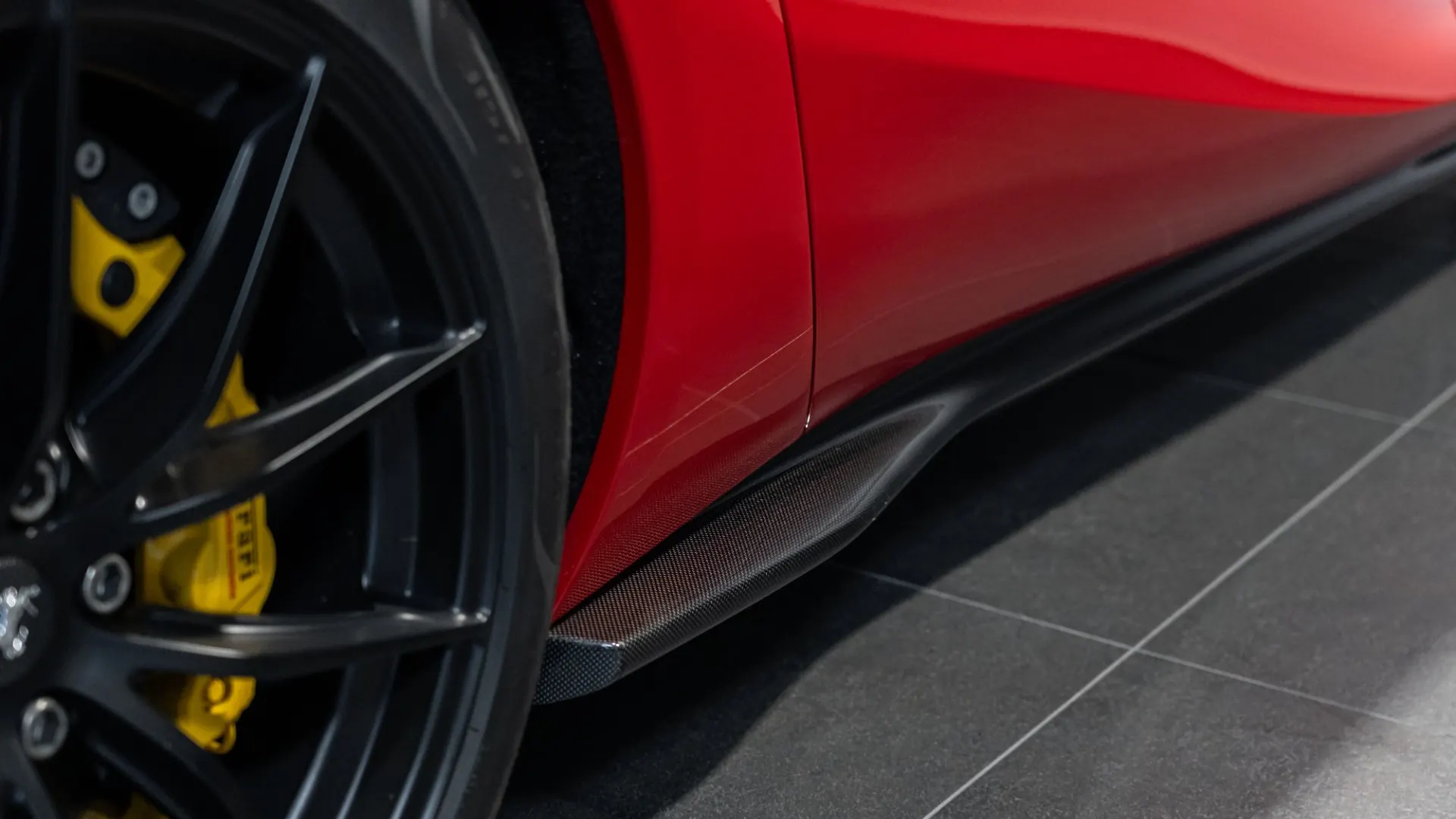 Ferrari 812 — photo 12