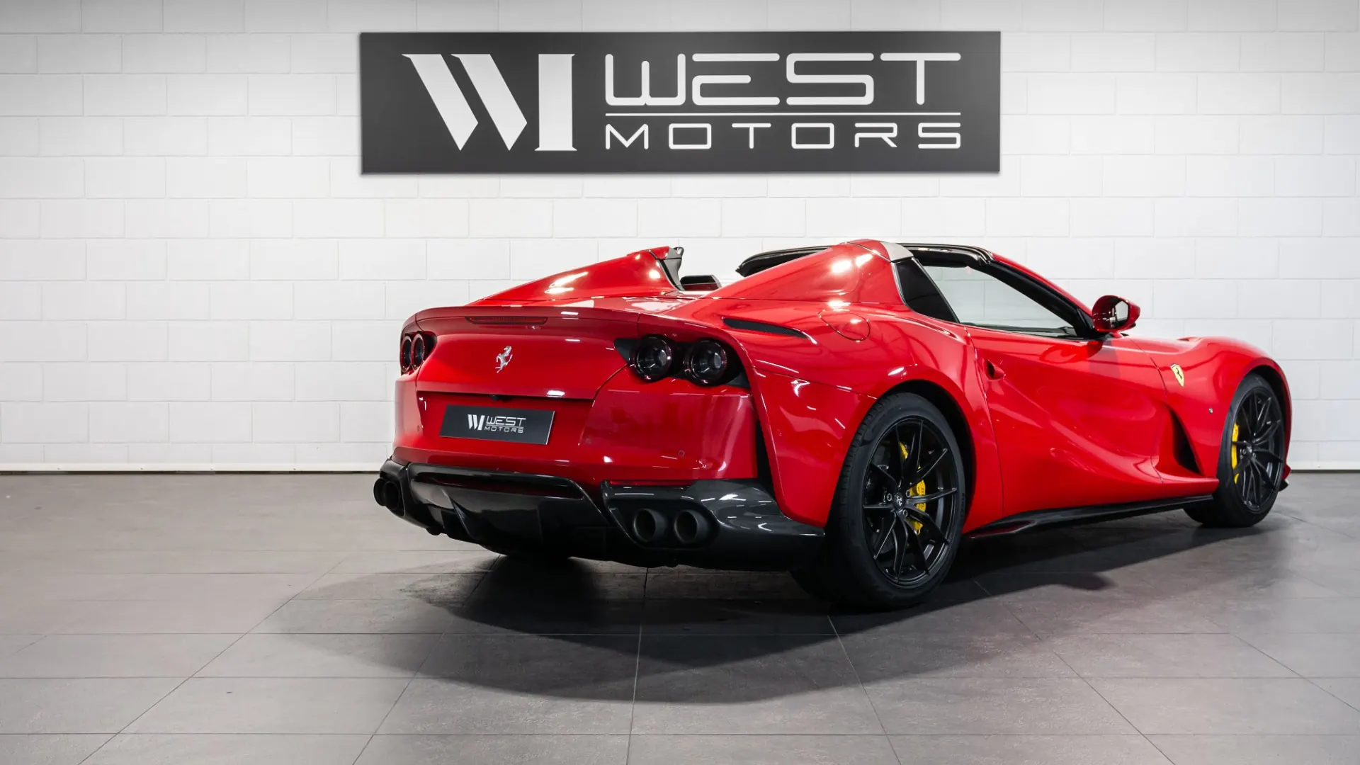 Ferrari 812 — photo 5
