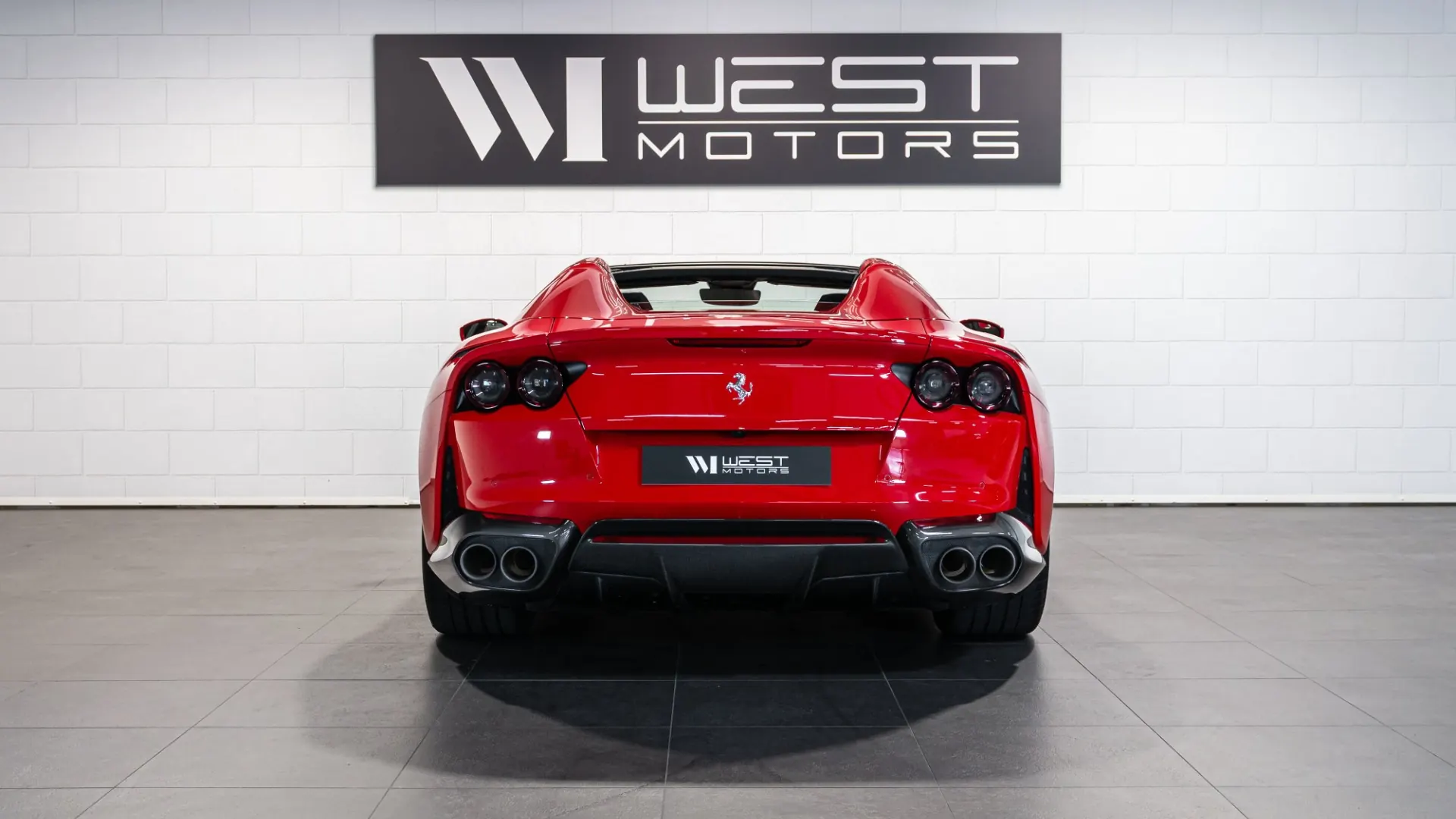 Ferrari 812 — photo 6