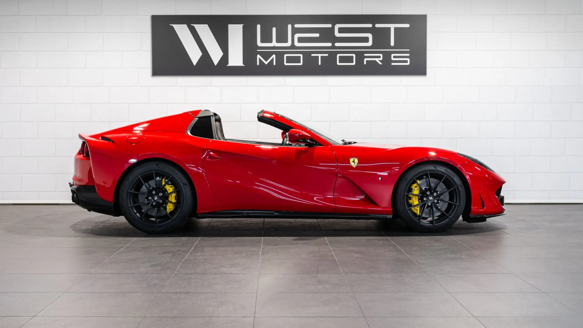 Ferrari 812 — photo 3