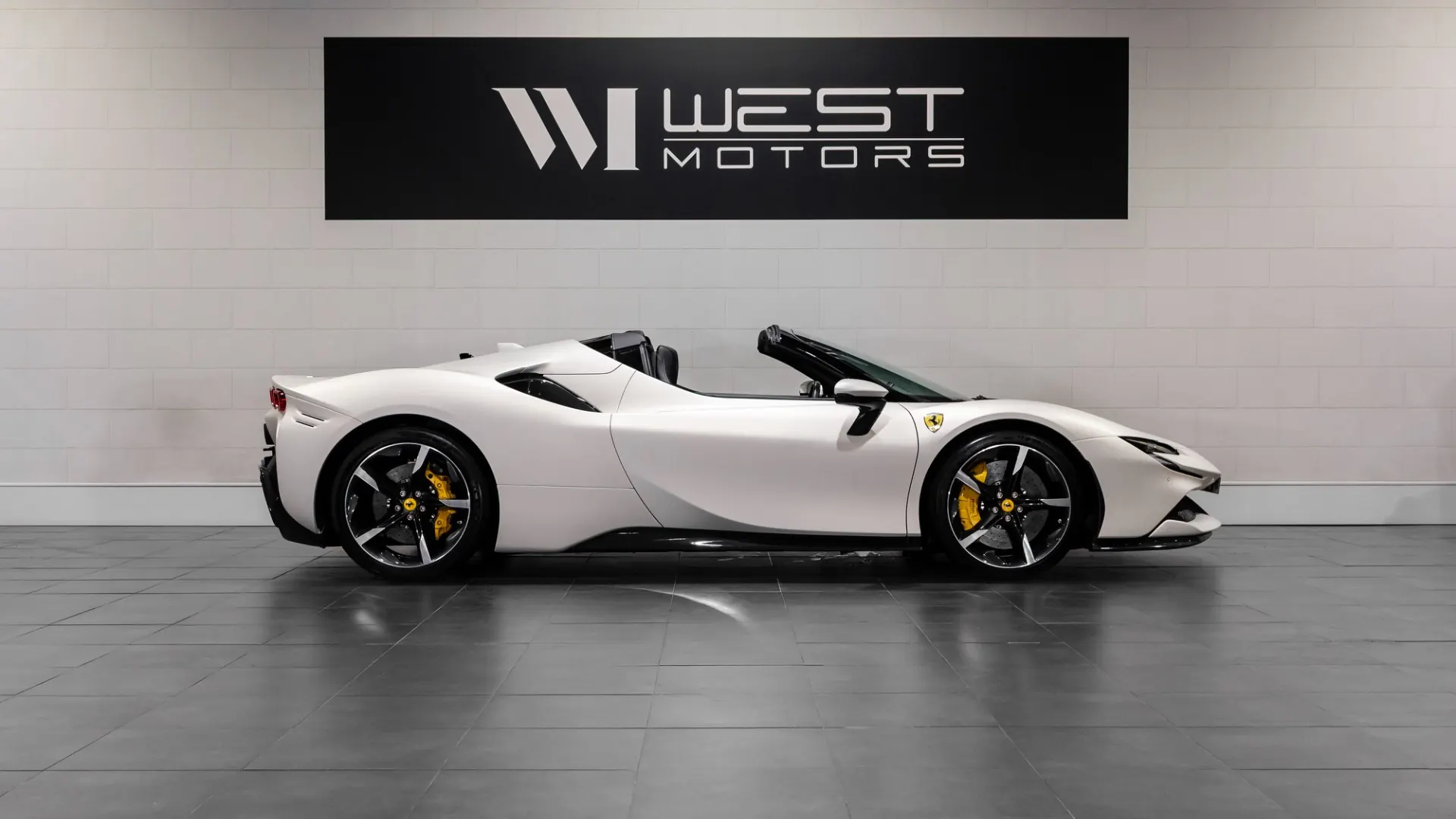 Ferrari SF90 — photo 4