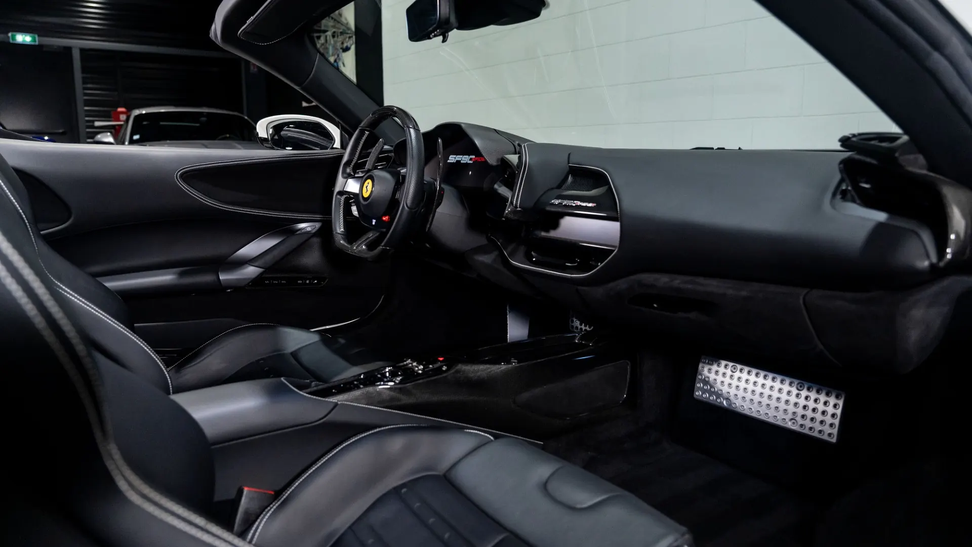 Ferrari SF90 — photo 20