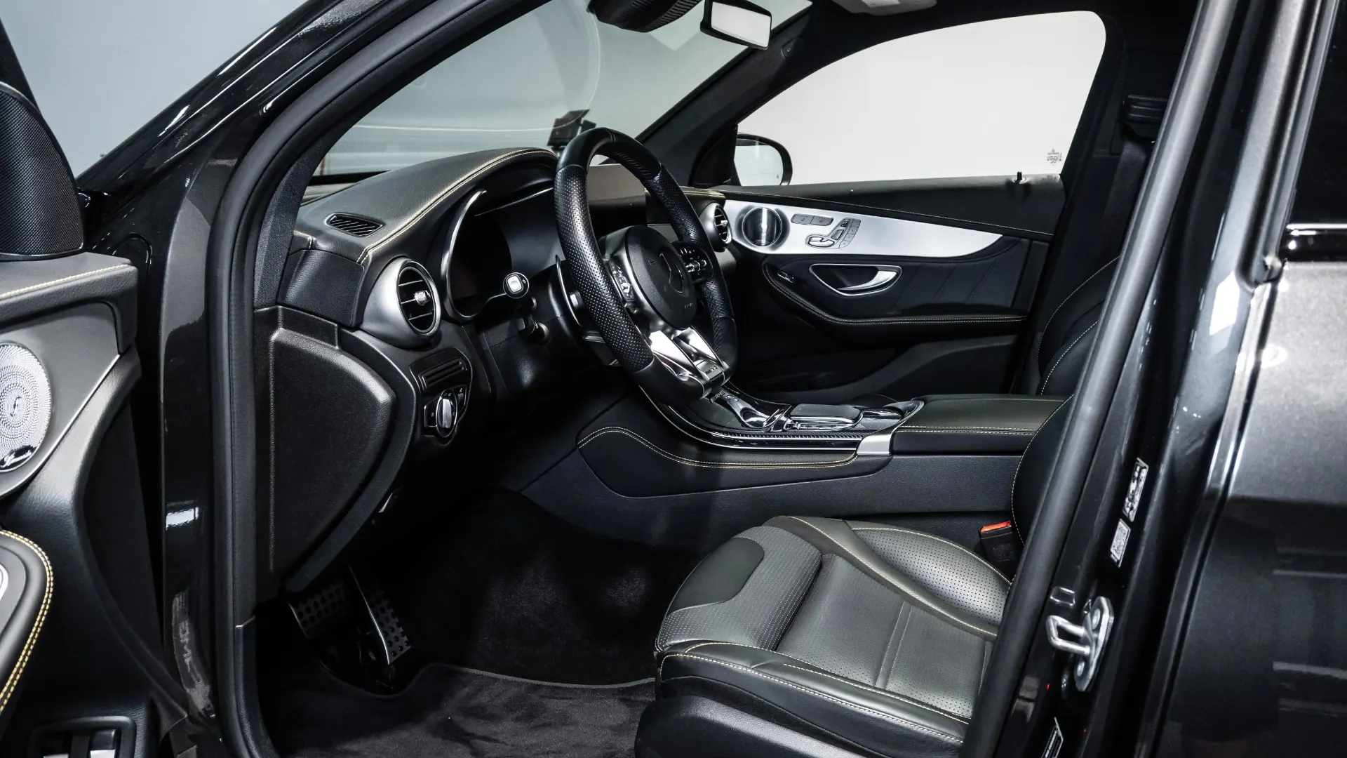 Mercedes-Benz GLC — photo 11
