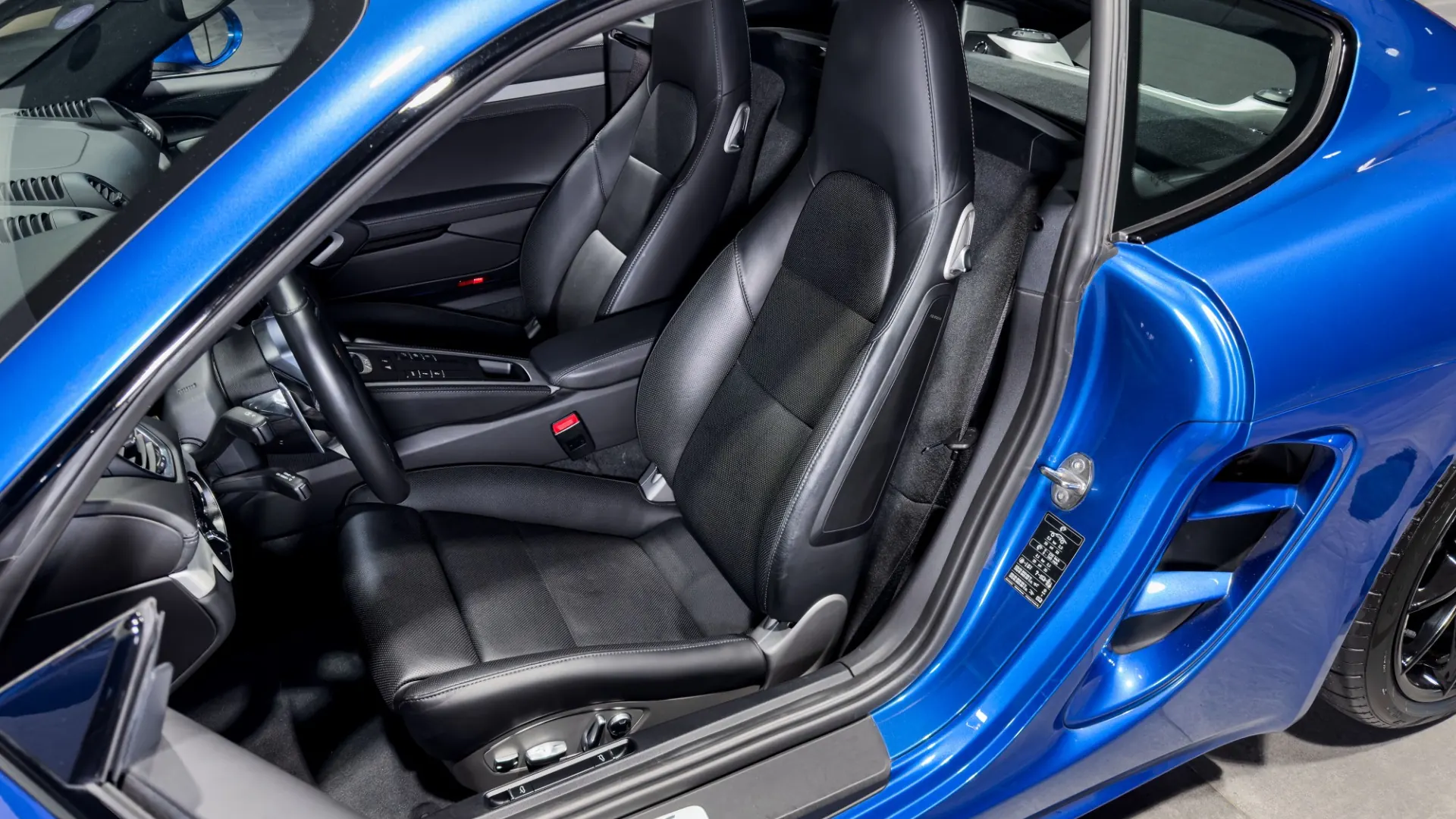 Porsche 718 — photo 10