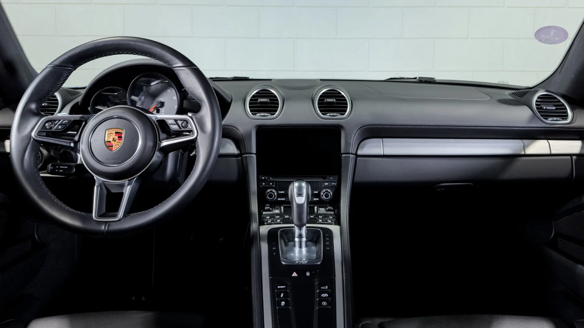 Porsche 718 — photo 13