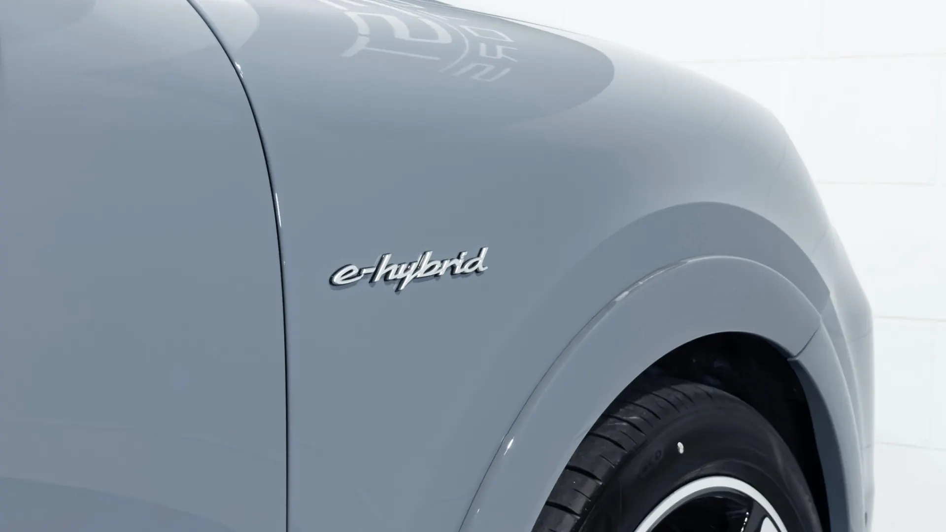 Porsche Cayenne — photo 9