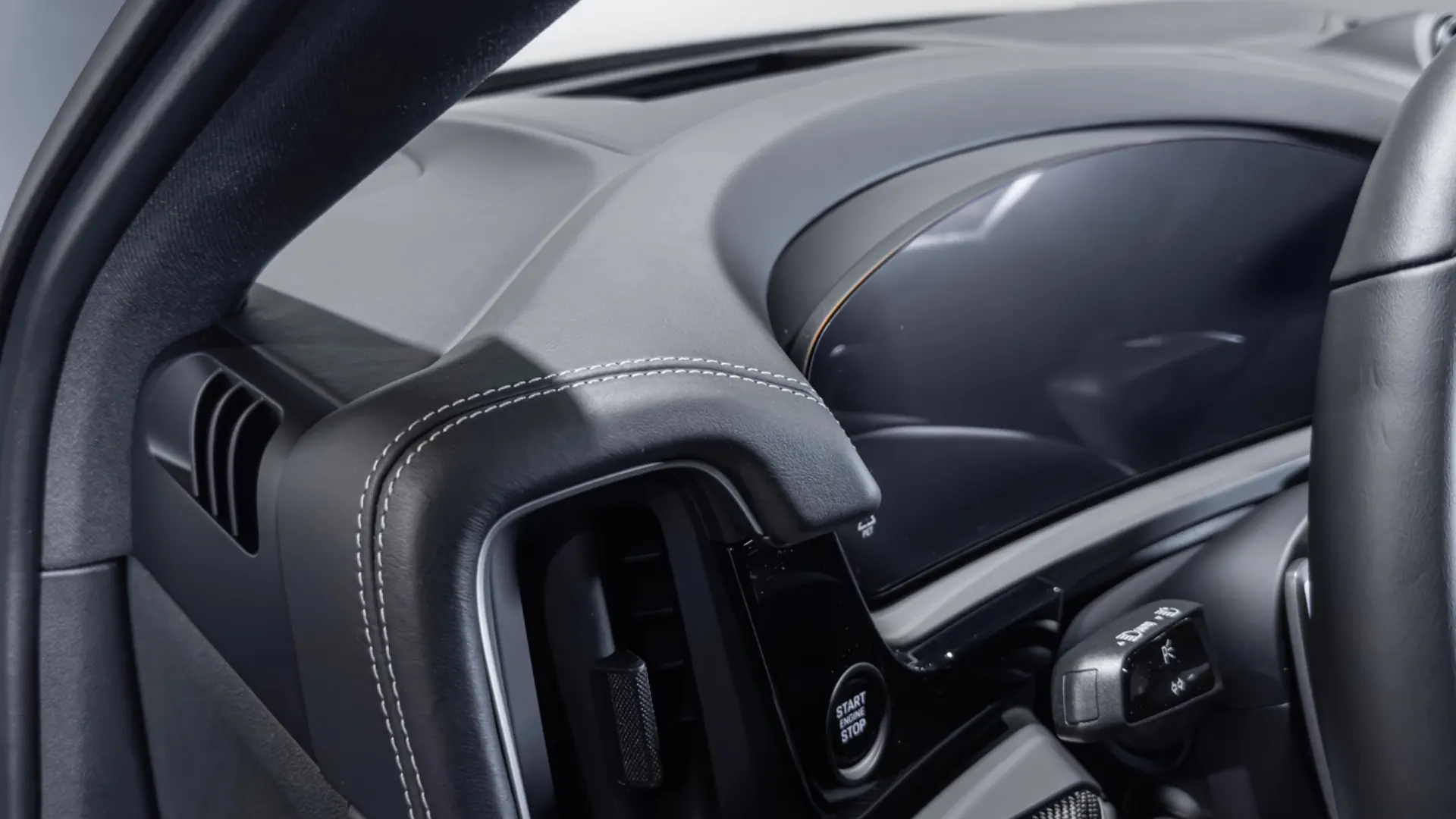 Porsche Cayenne — photo 23