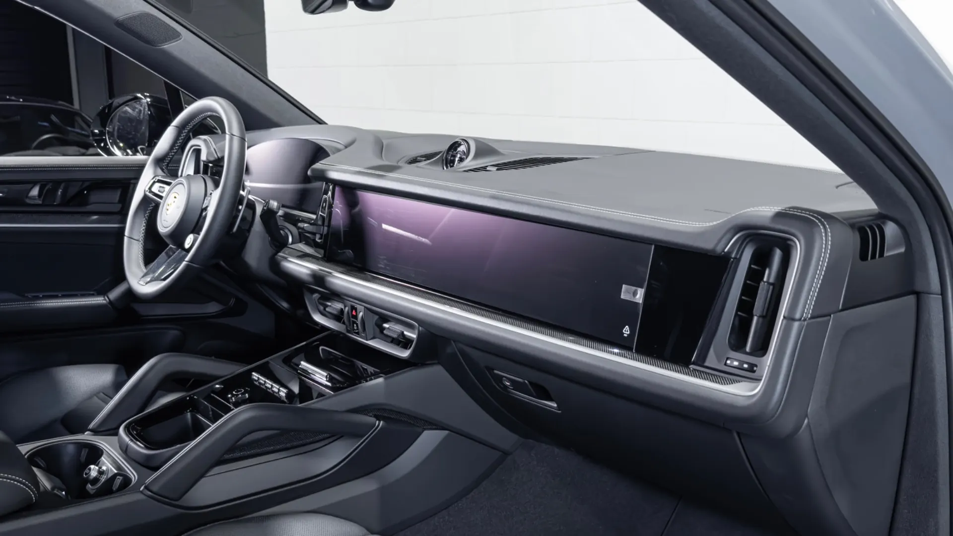 Porsche Cayenne — photo 20