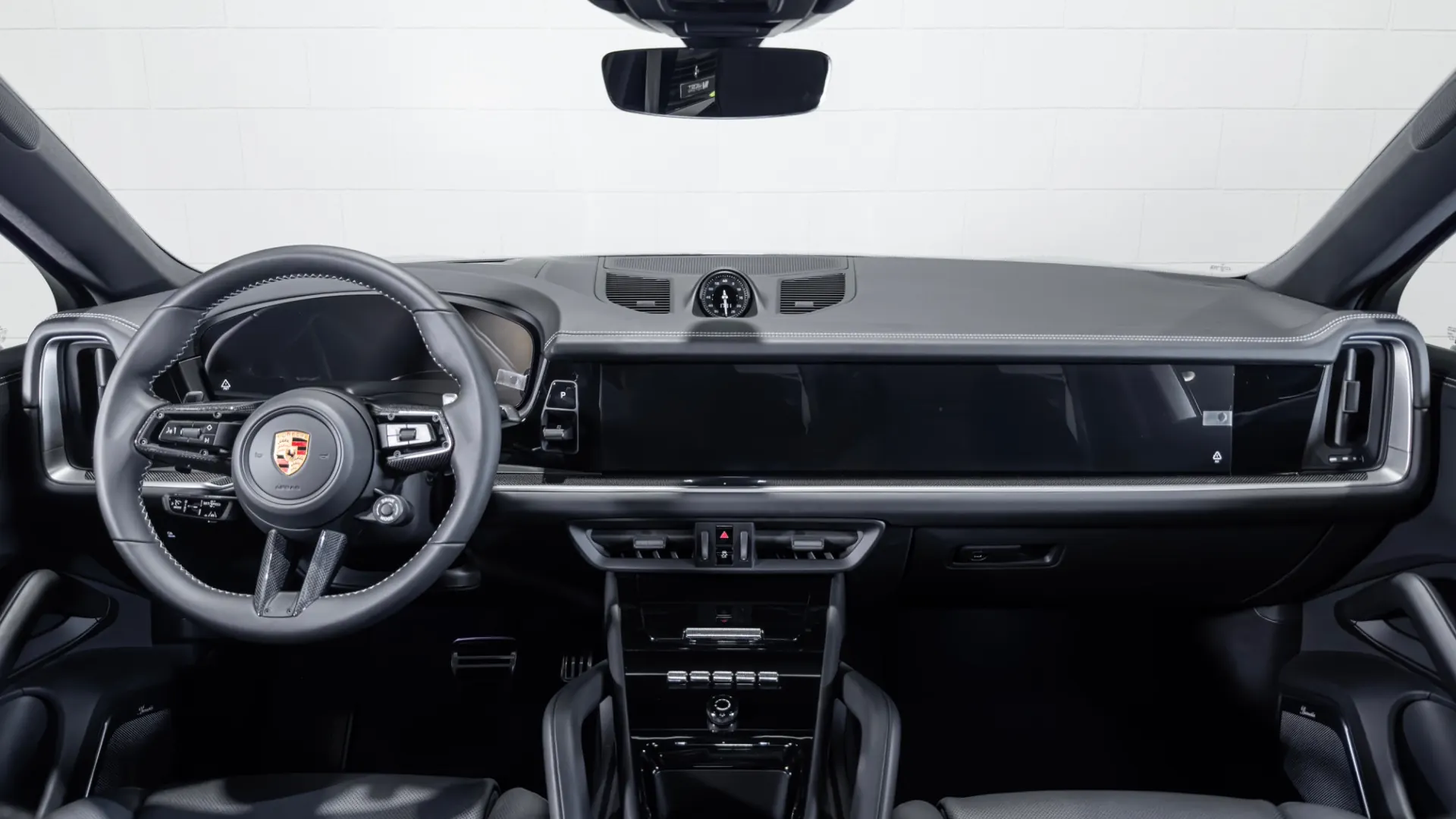 Porsche Cayenne — photo 11