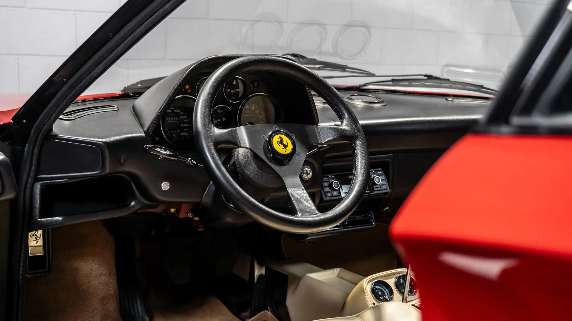Ferrari 208 — photo 16