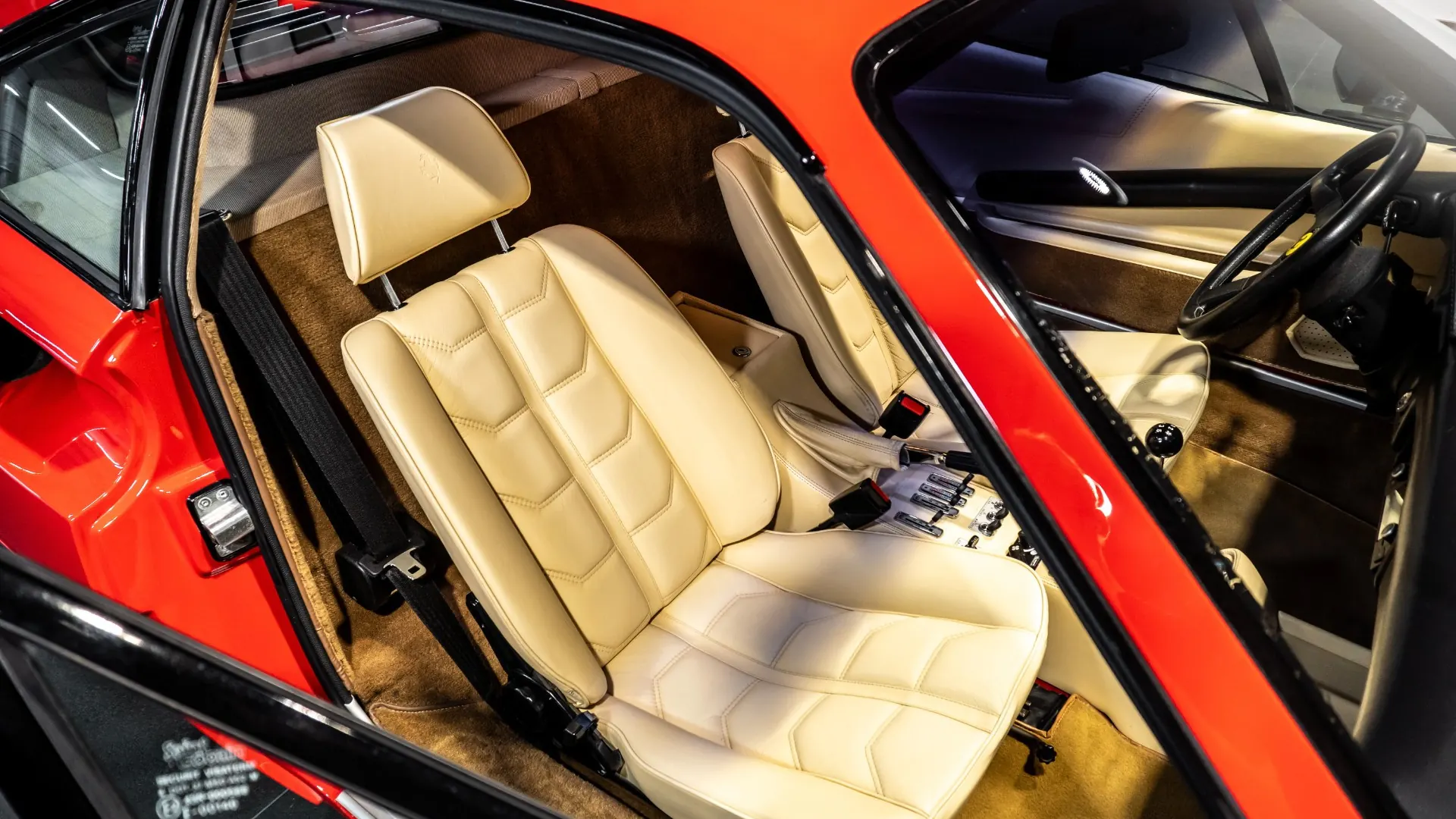 Ferrari 208 — photo 25
