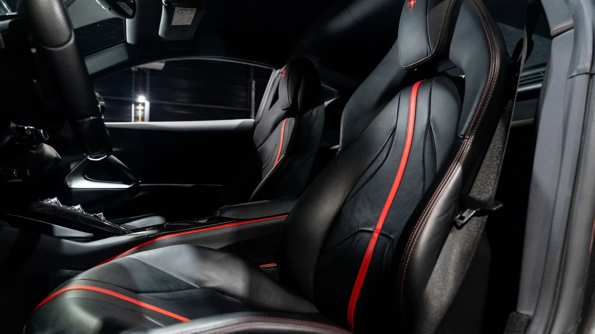 Ferrari 812 — photo 12