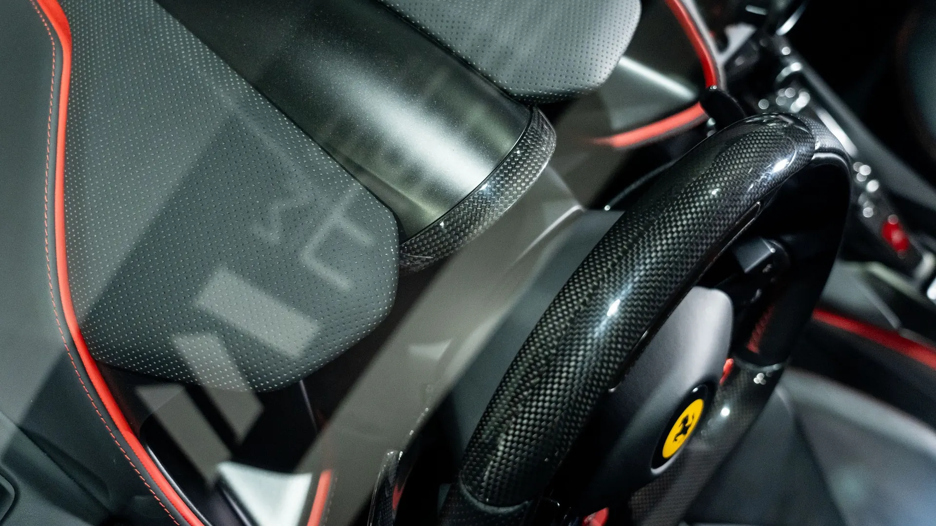 Ferrari 812 — photo 23