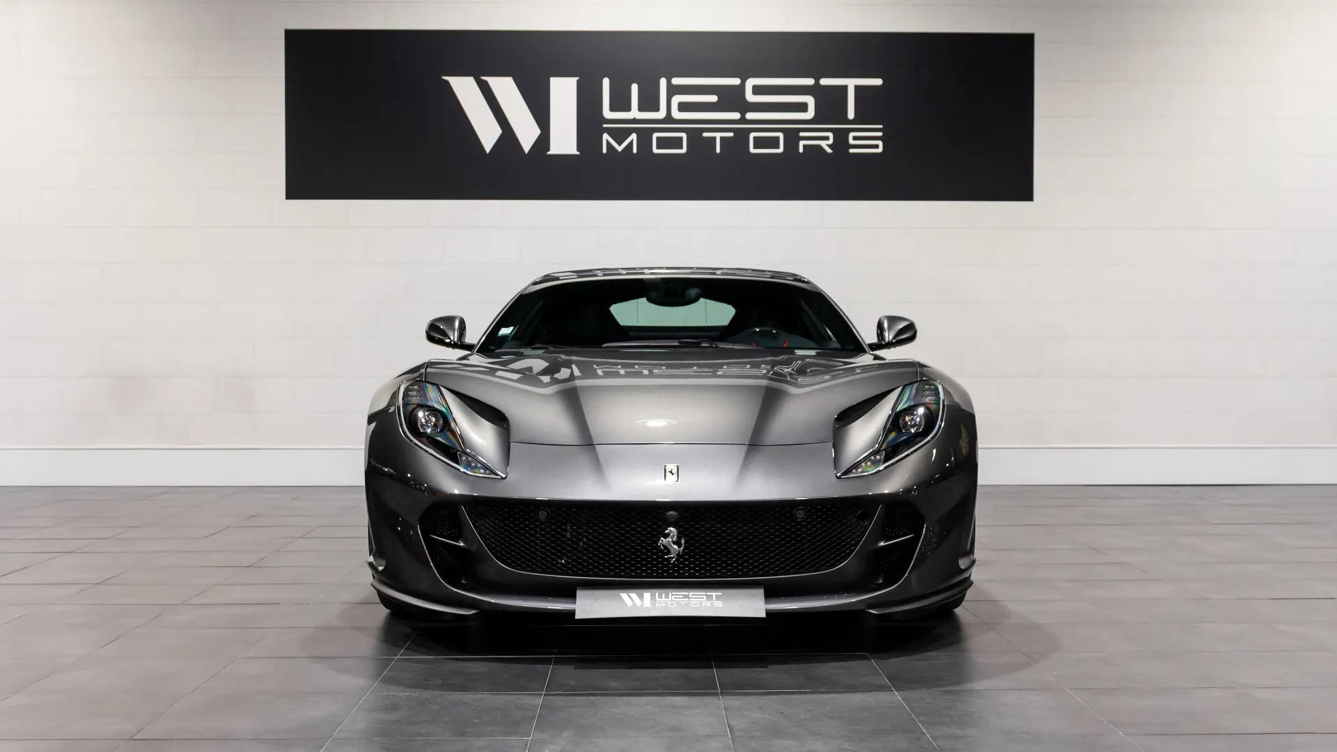 Ferrari 812 — photo 2