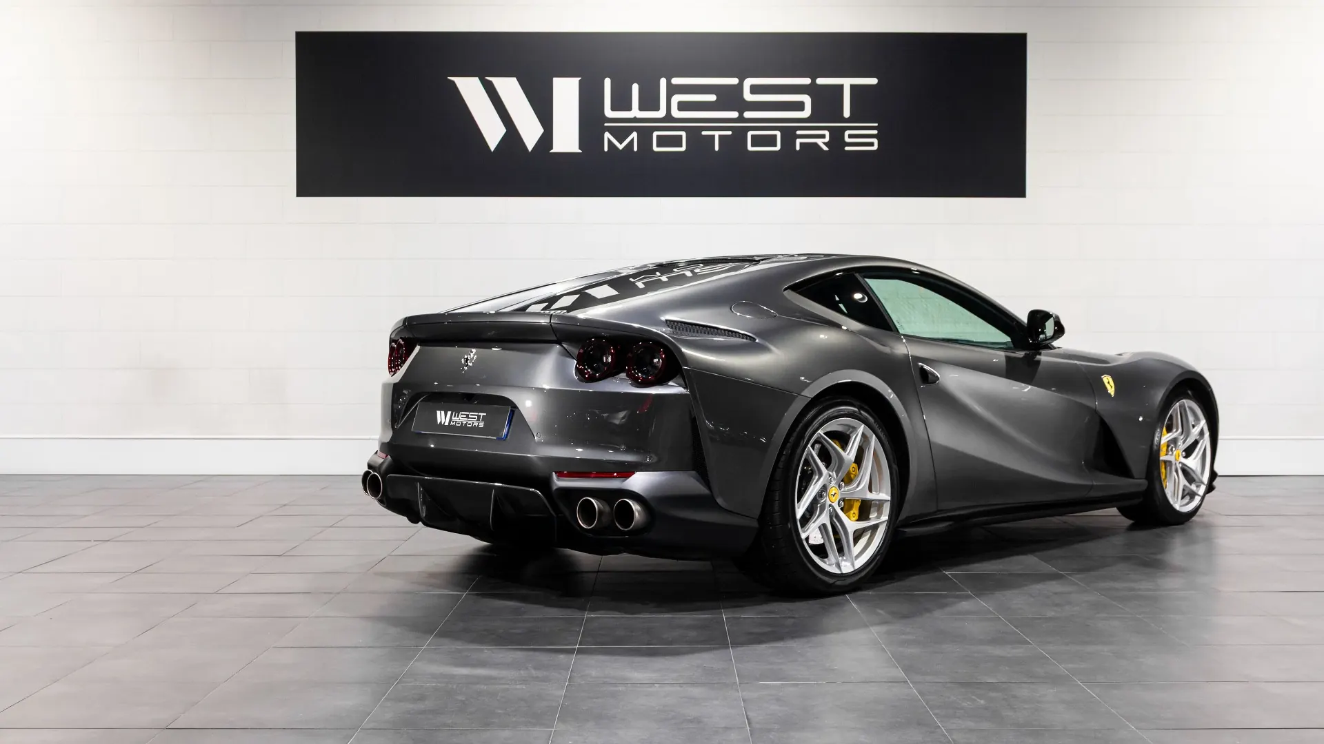 Ferrari 812 — photo 4