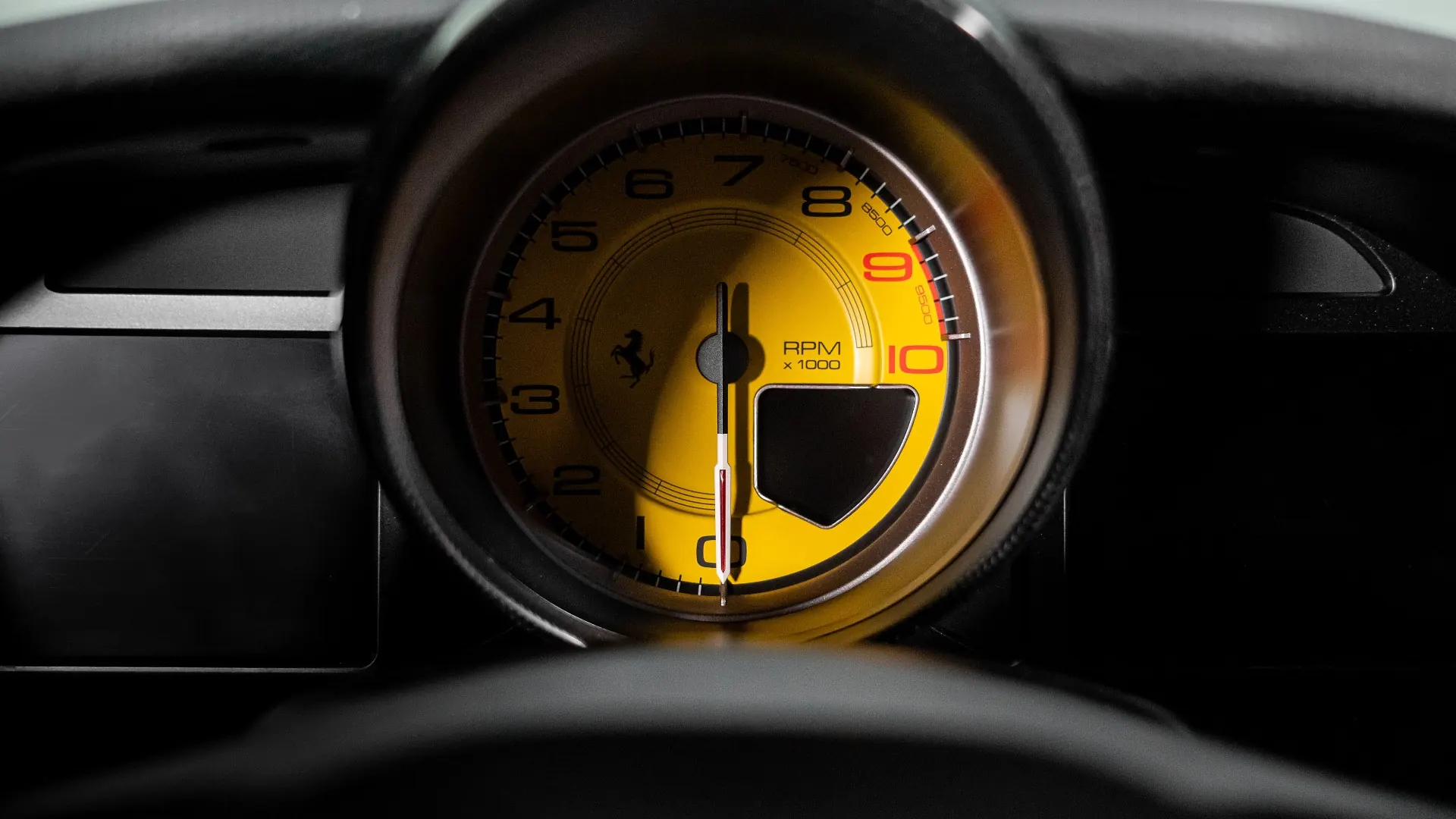 Ferrari 812 — photo 18