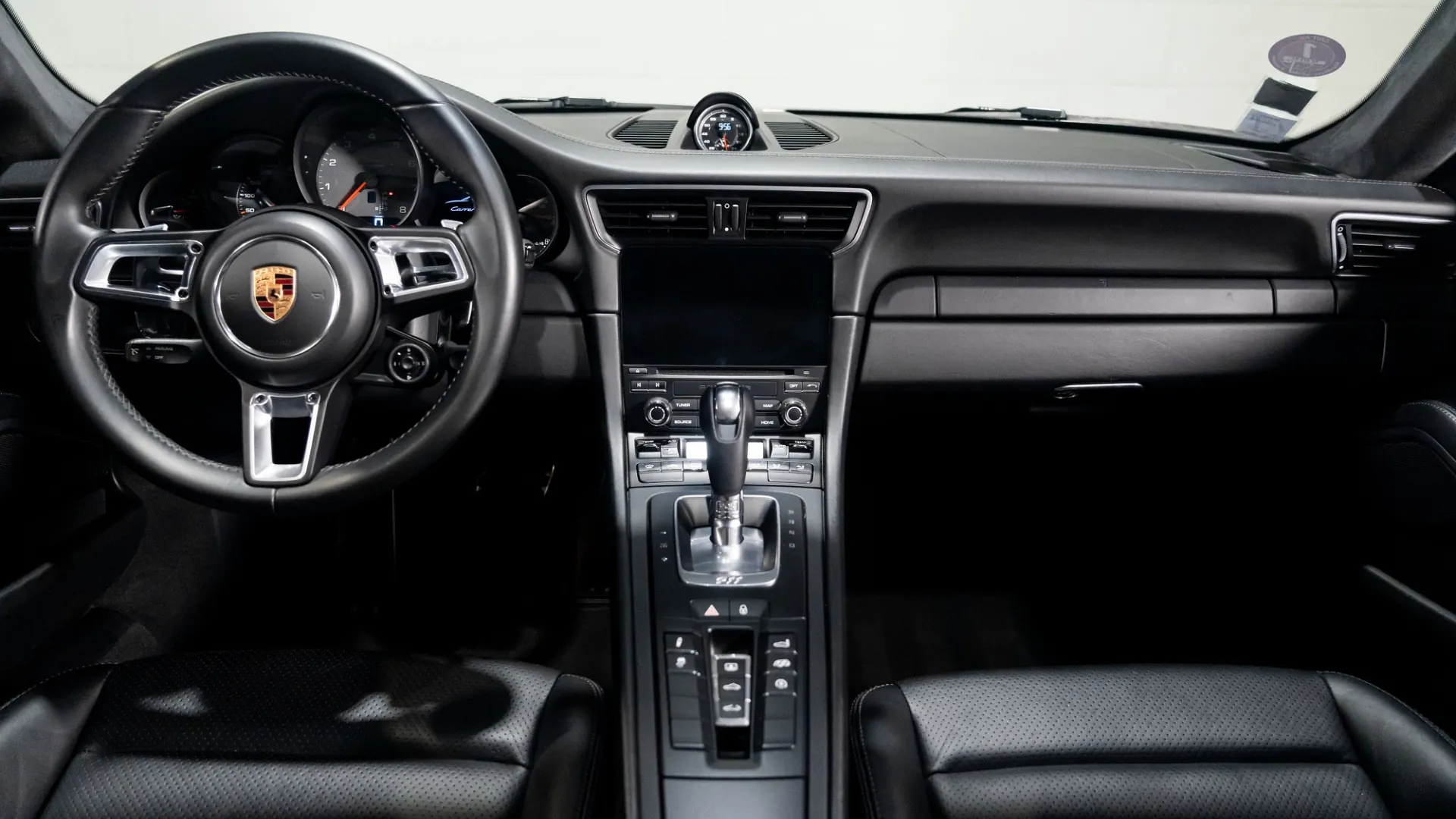 Porsche 911 — photo 7