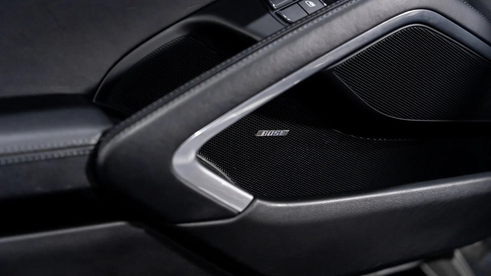 Porsche 911 — photo 24