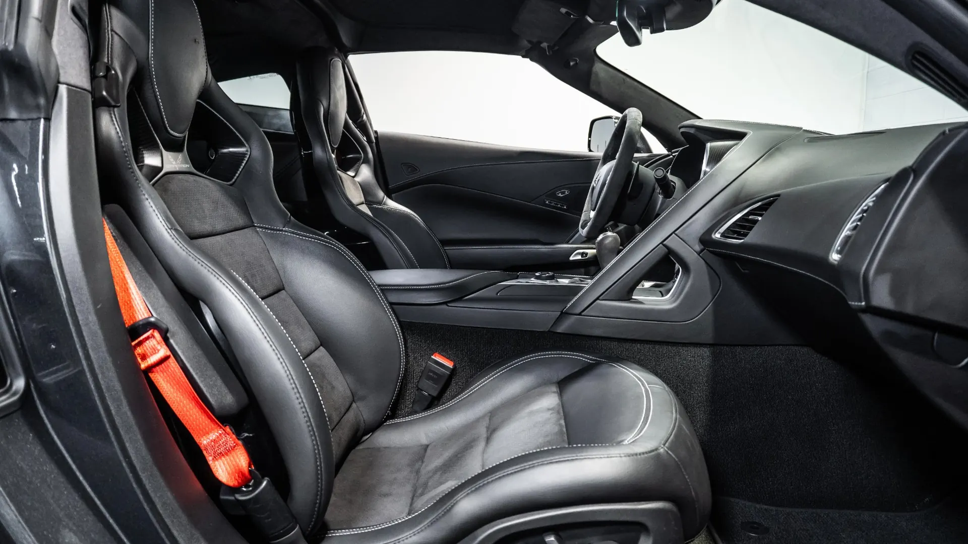 Chevrolet Corvette — photo 29