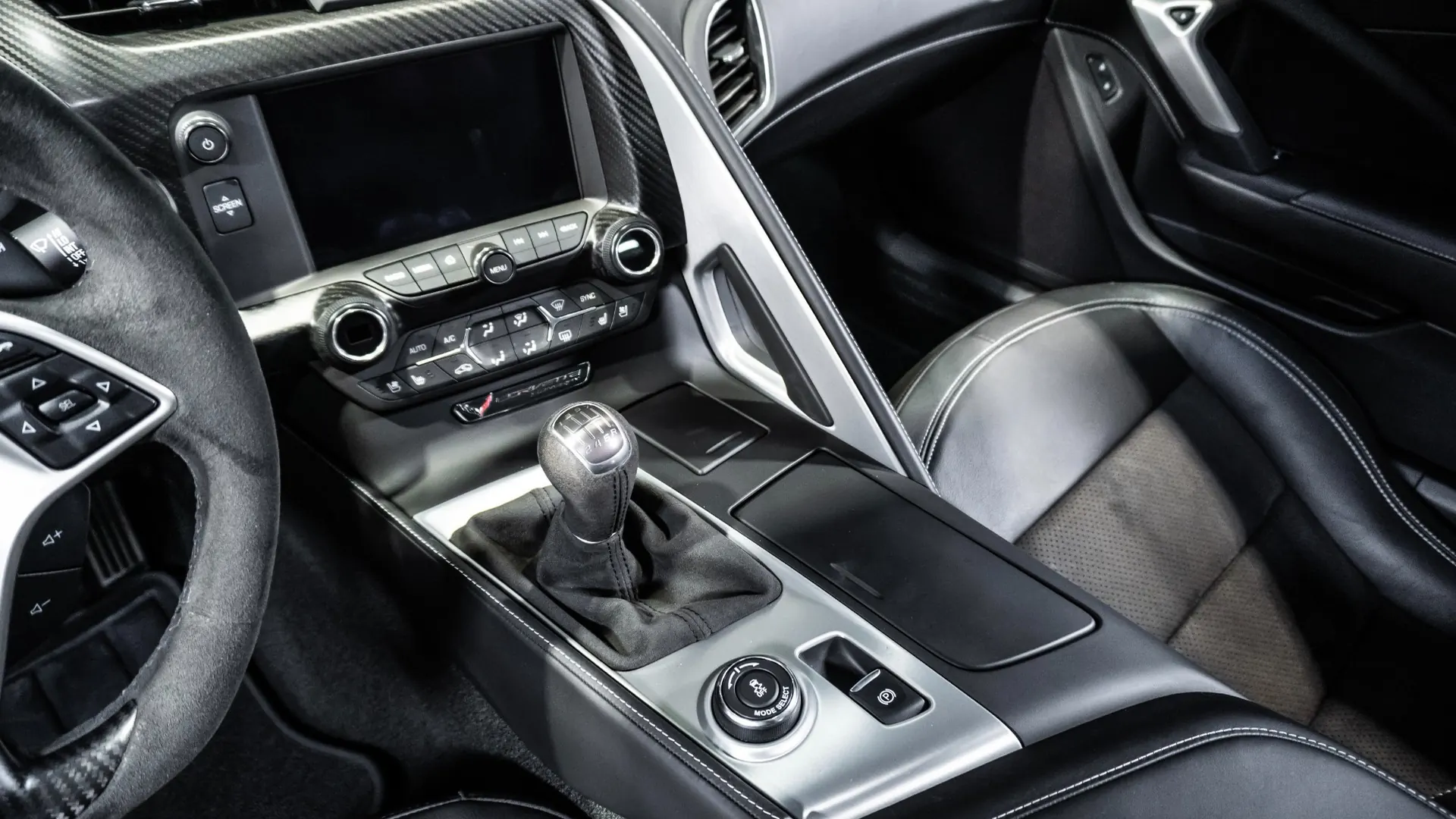 Chevrolet Corvette — photo 24