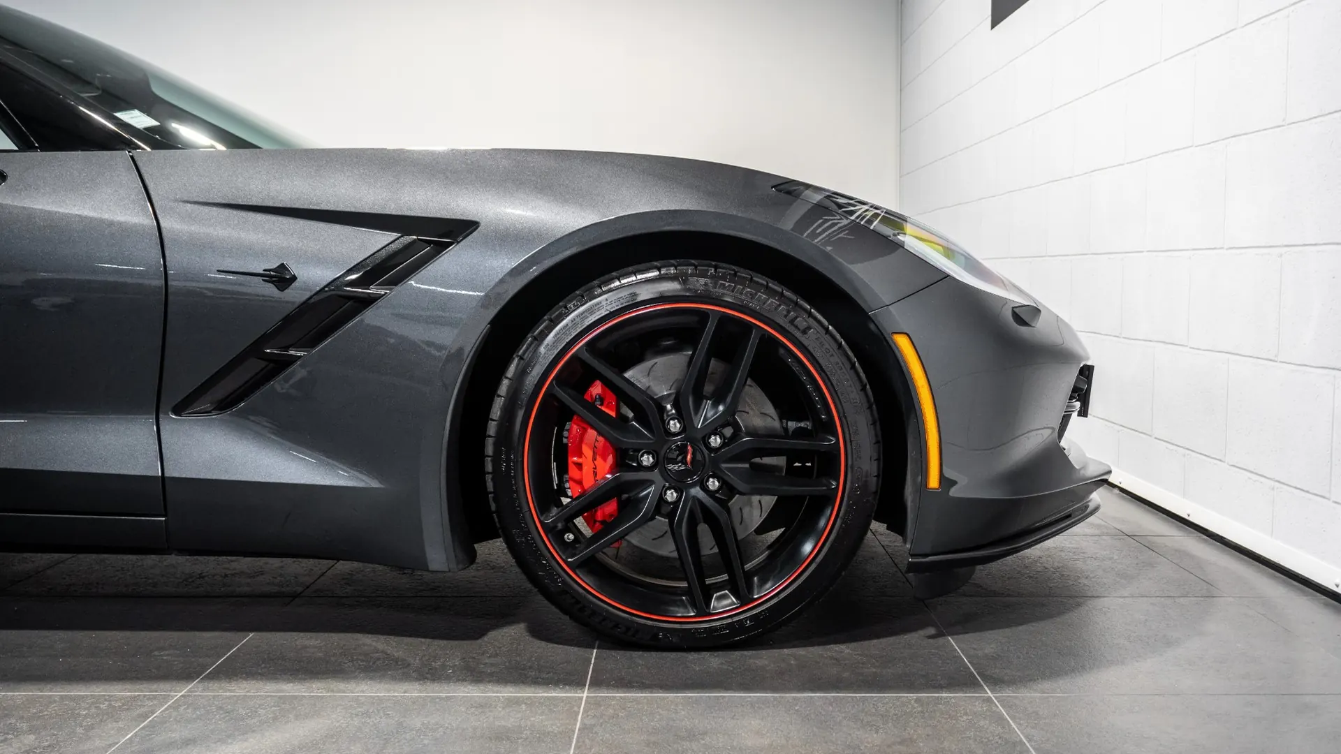Chevrolet Corvette — photo 8