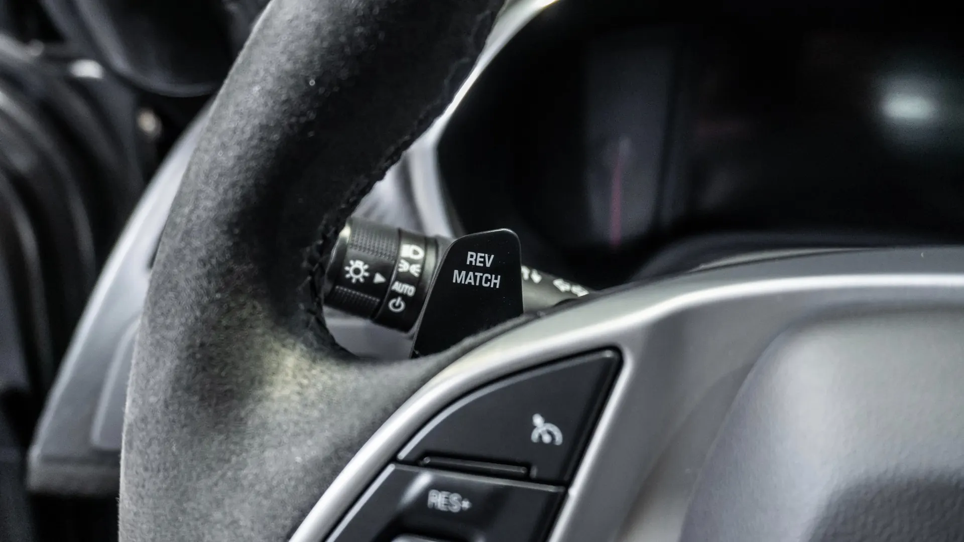 Chevrolet Corvette — photo 21