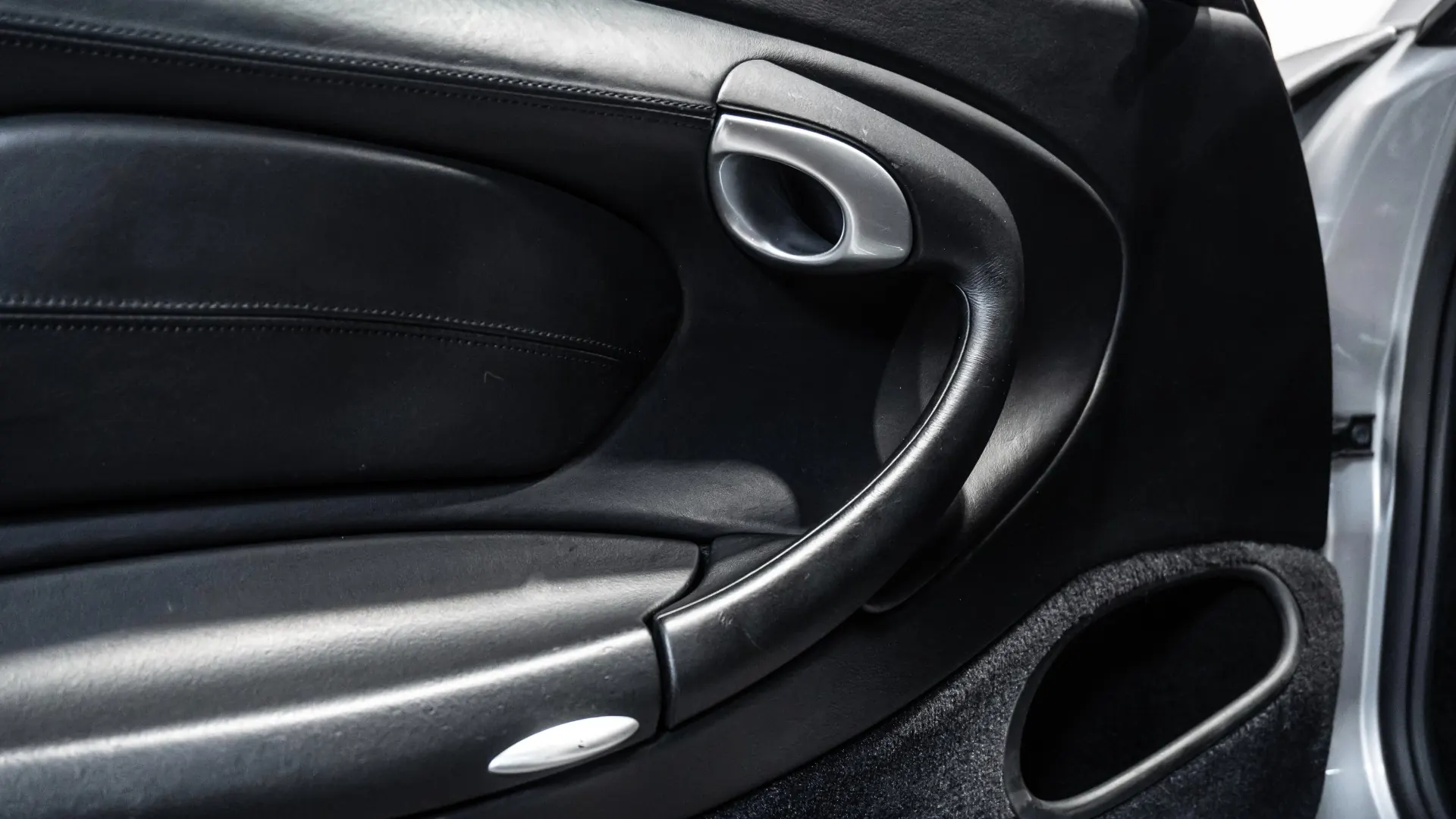 Porsche 911 — photo 11