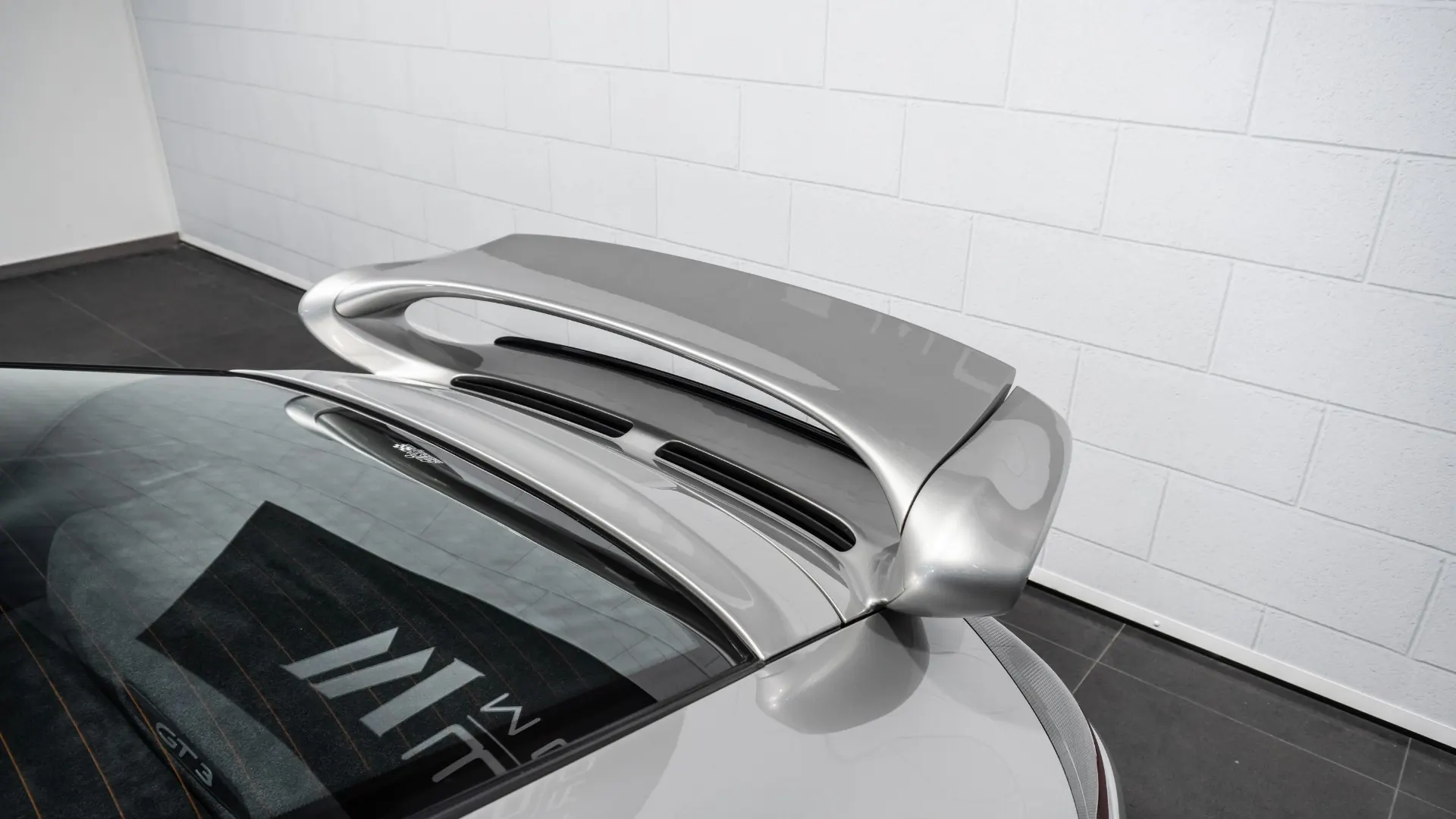 Porsche 911 — photo 8