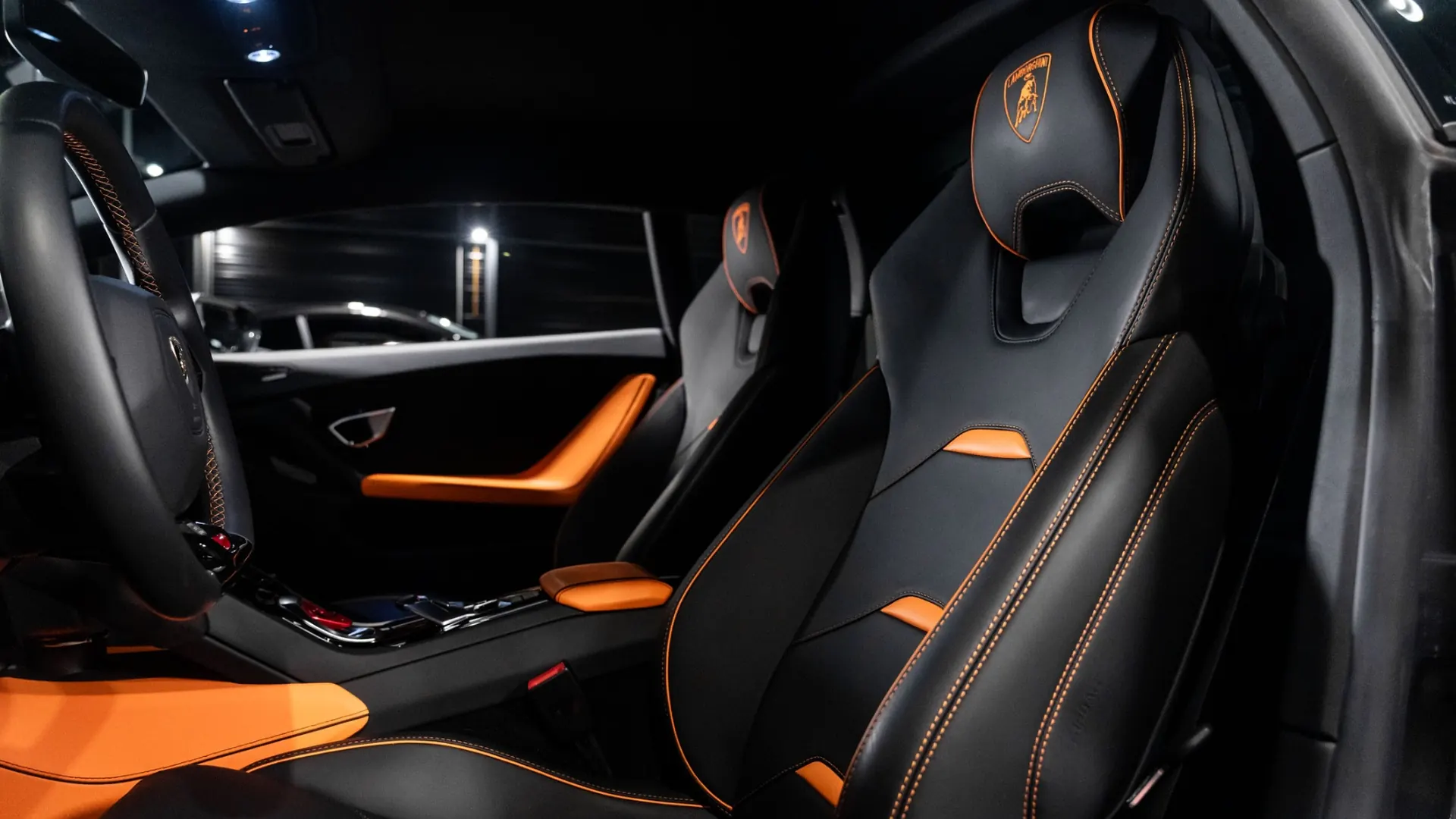 Lamborghini Huracan — photo 12