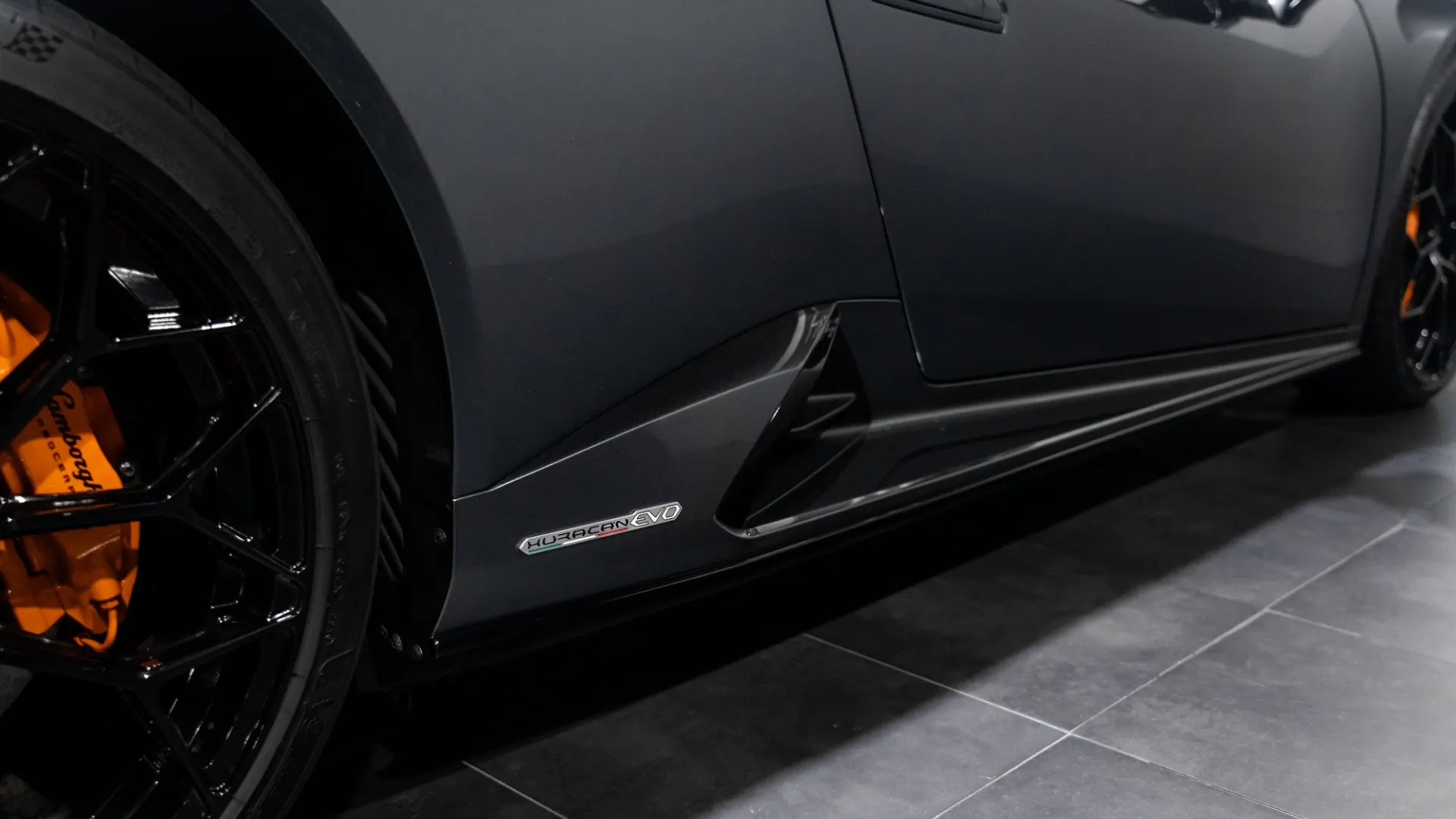 Lamborghini Huracan — photo 7