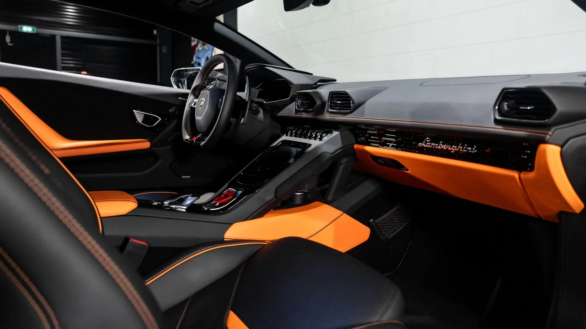 Lamborghini Huracan — photo 15