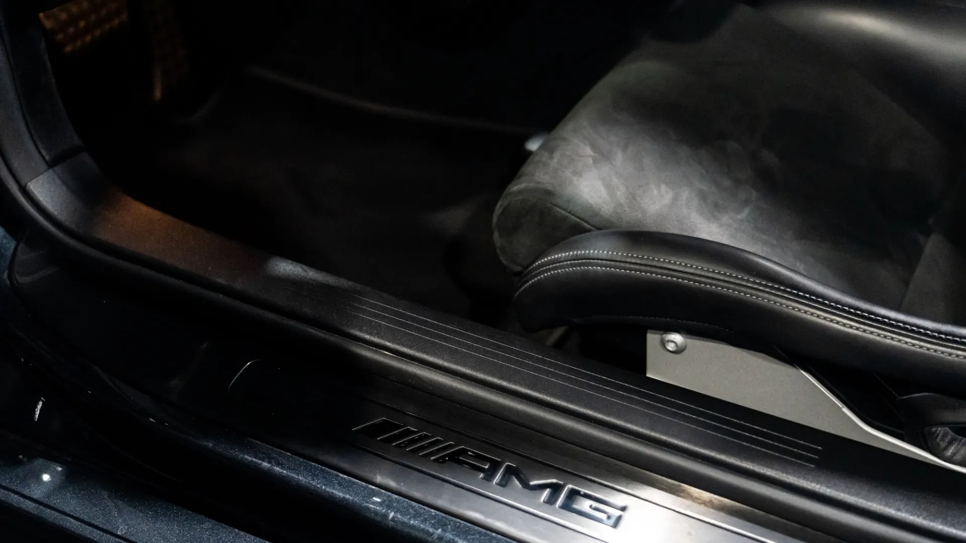 Mercedes-Benz AMG GT — photo 14