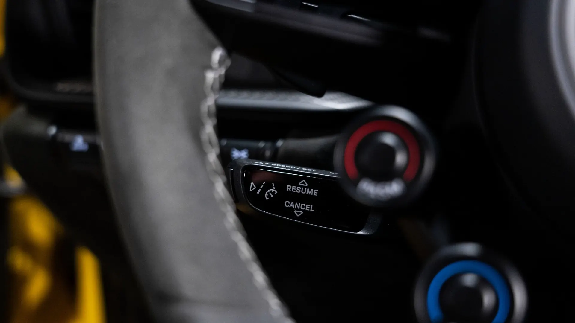 Porsche 911 — photo 24