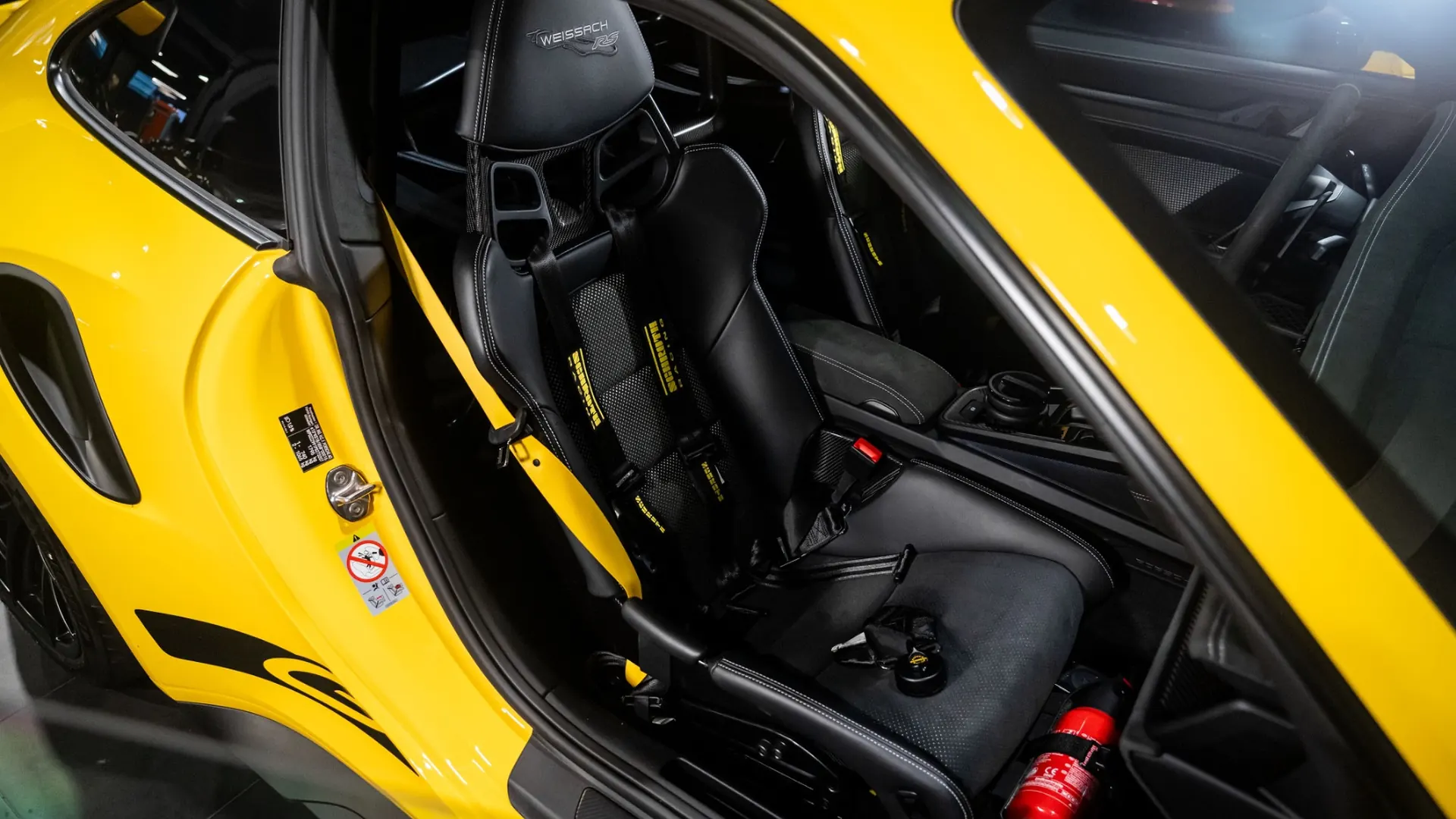 Porsche 911 — photo 13