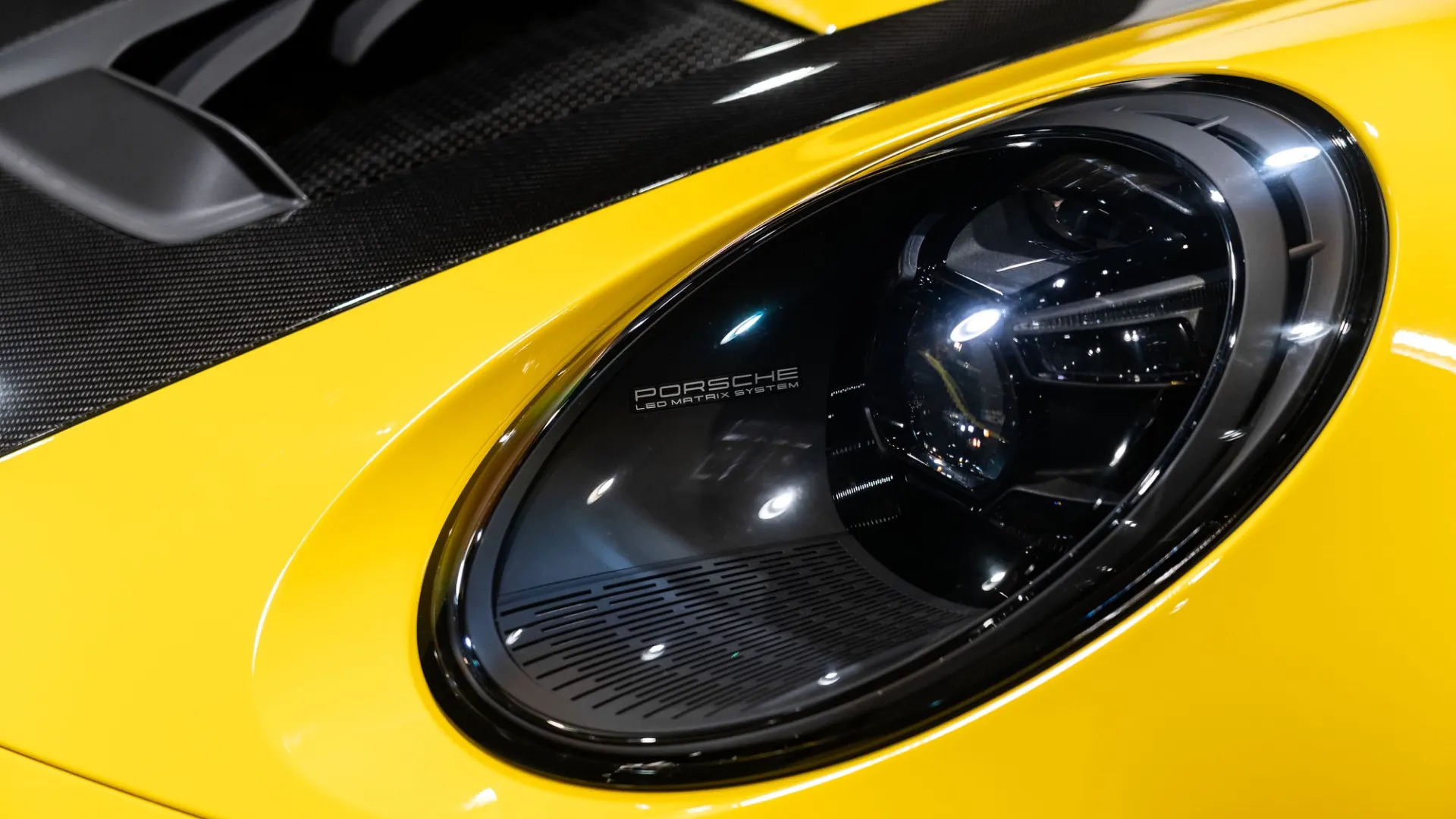 Porsche 911 — photo 10