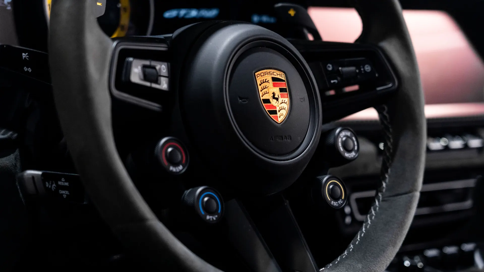 Porsche 911 — photo 23