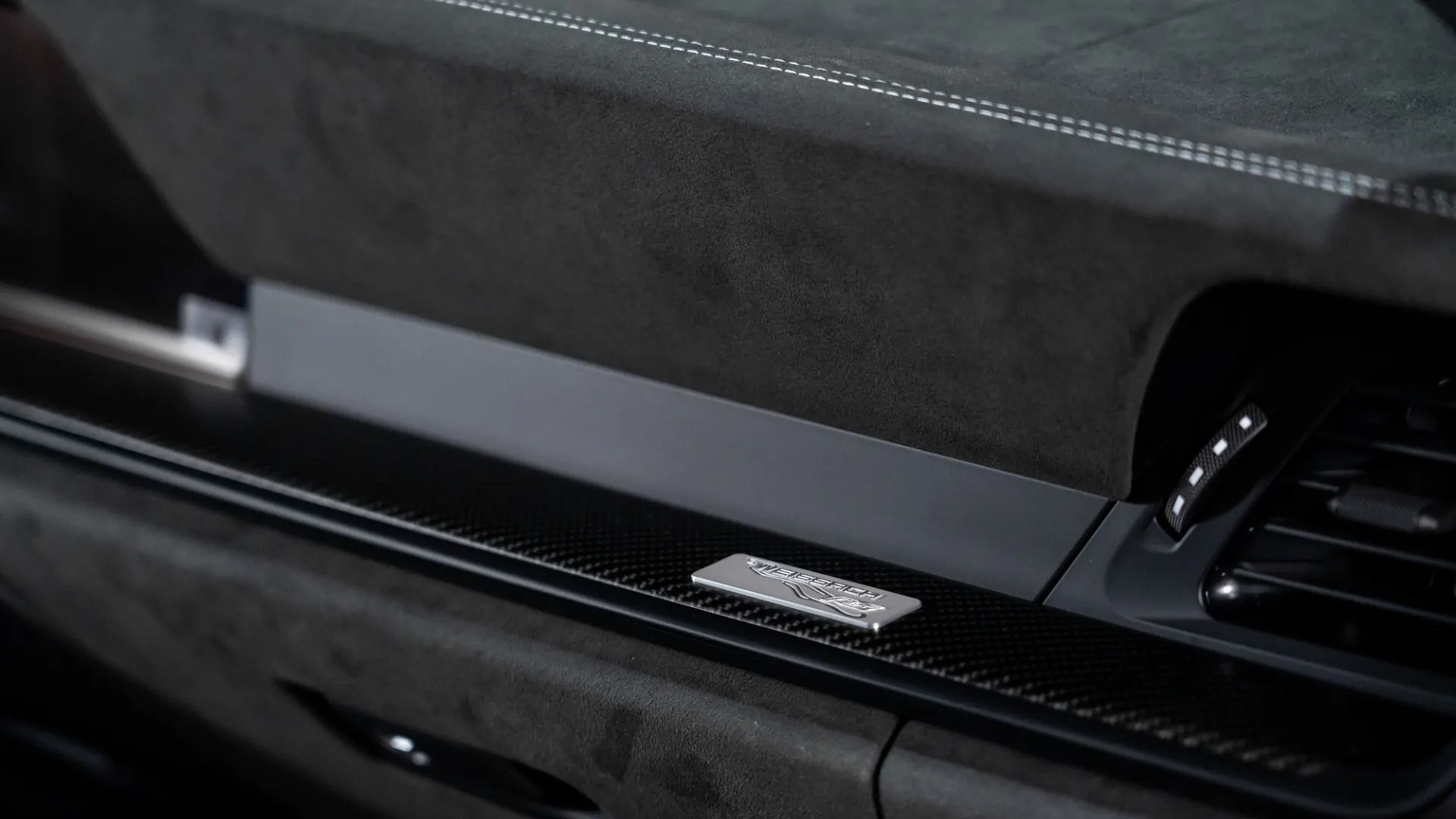Porsche 911 — photo 20
