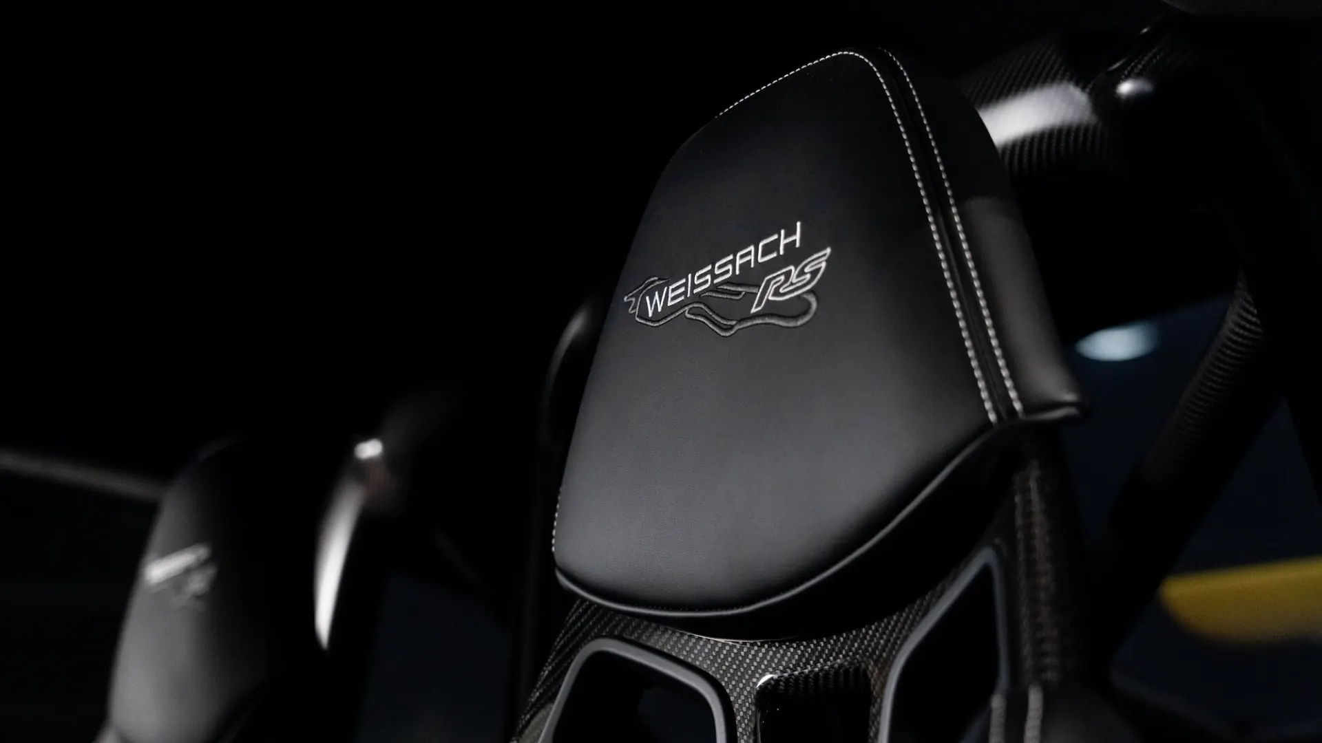 Porsche 911 — photo 15