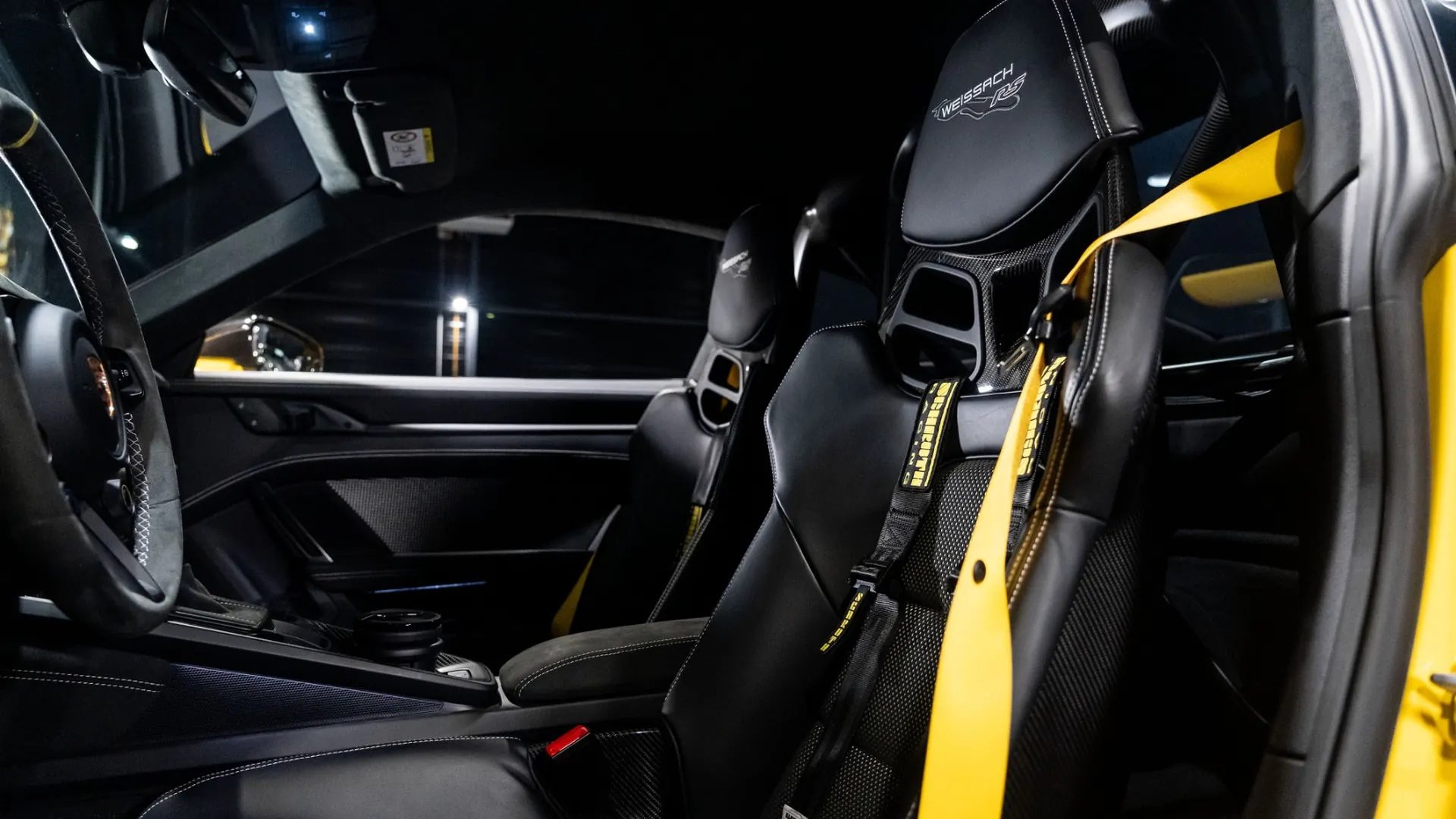 Porsche 911 — photo 14