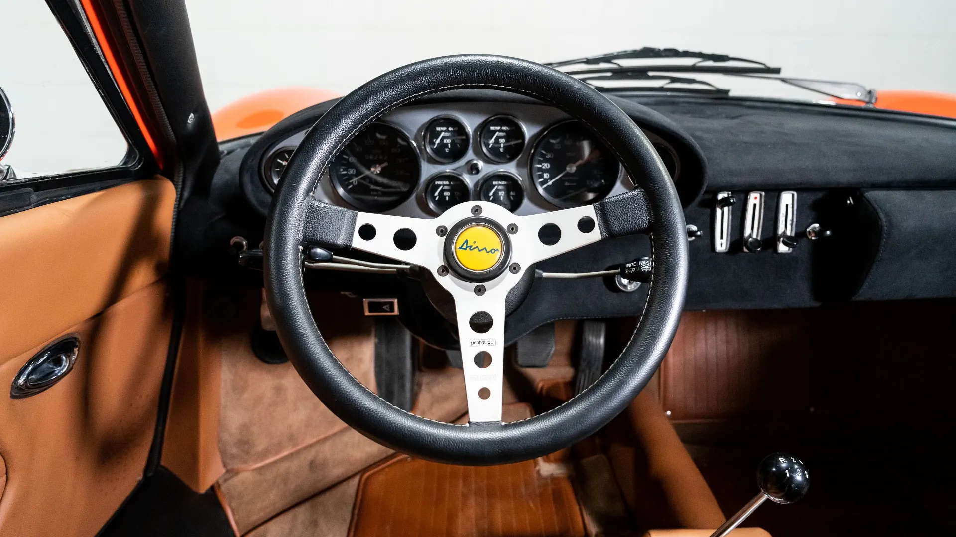 Ferrari DINO — photo 19
