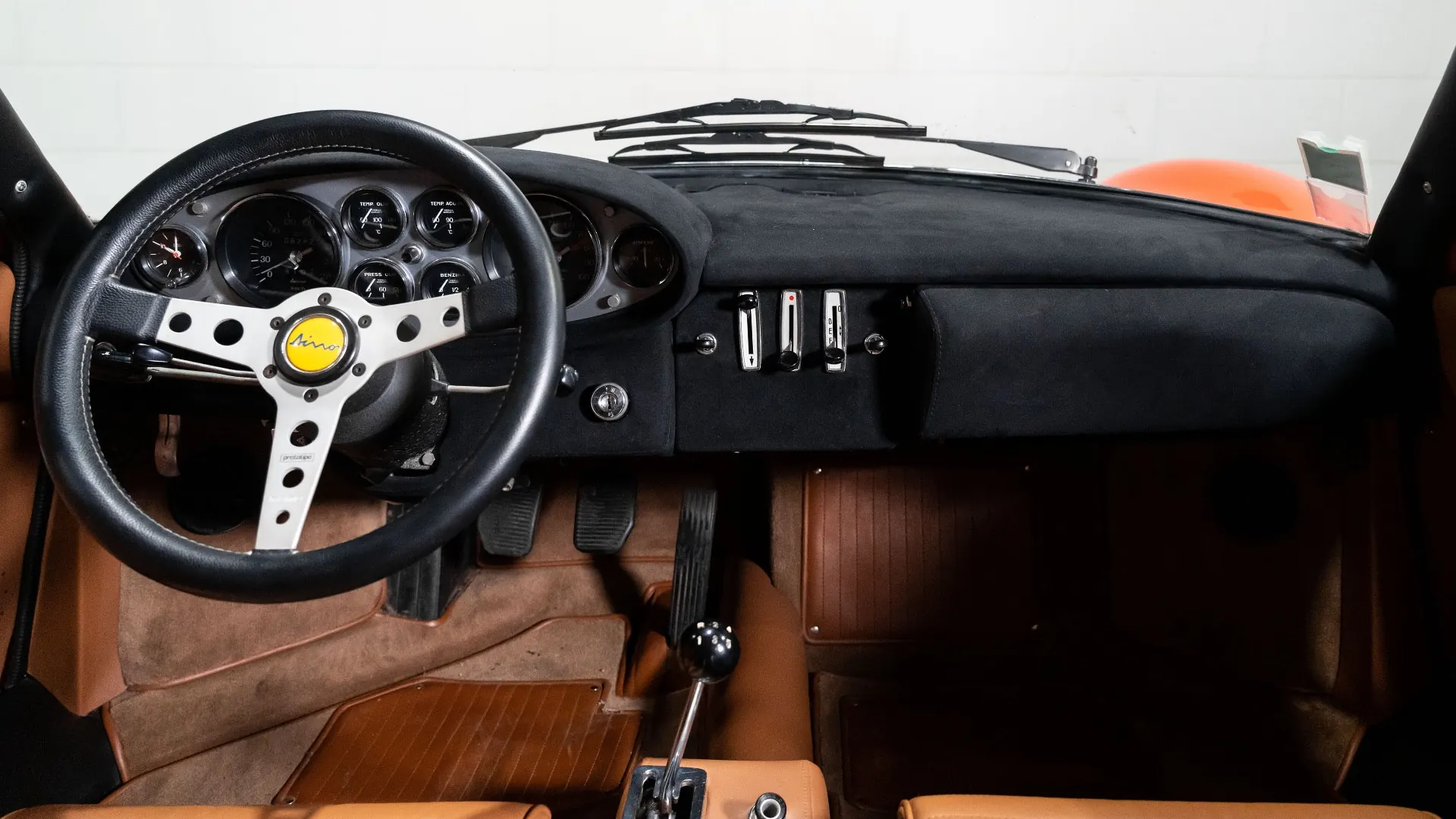 Ferrari DINO — photo 10