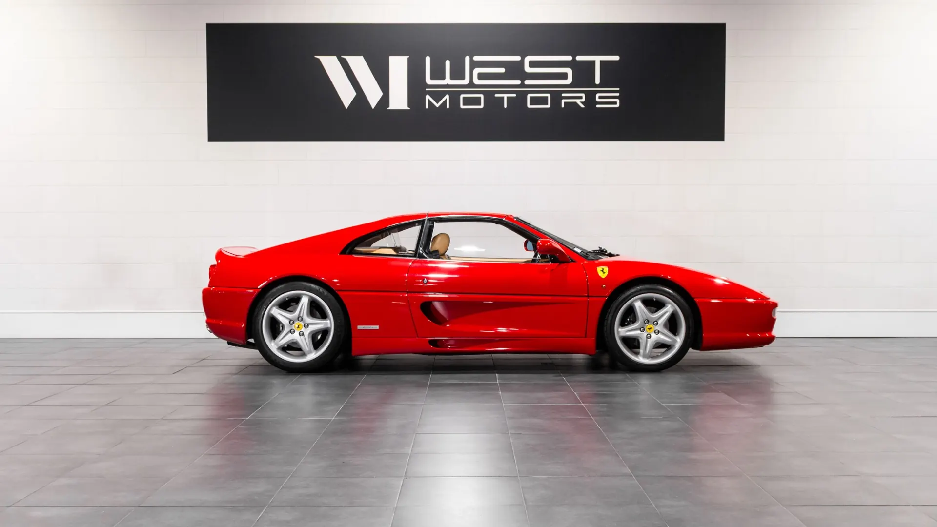 Ferrari F355 — photo 3