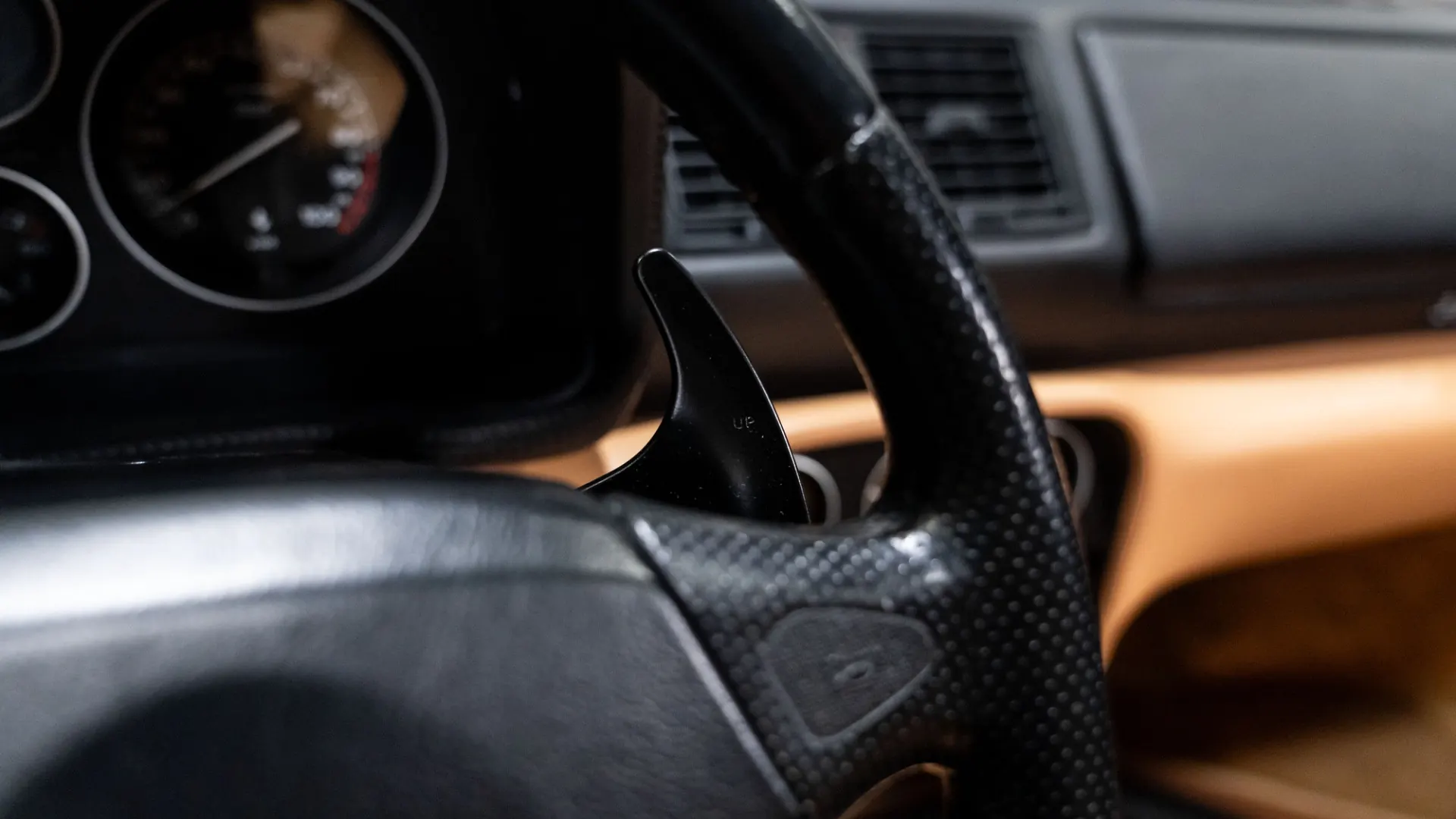 Ferrari F355 — photo 19