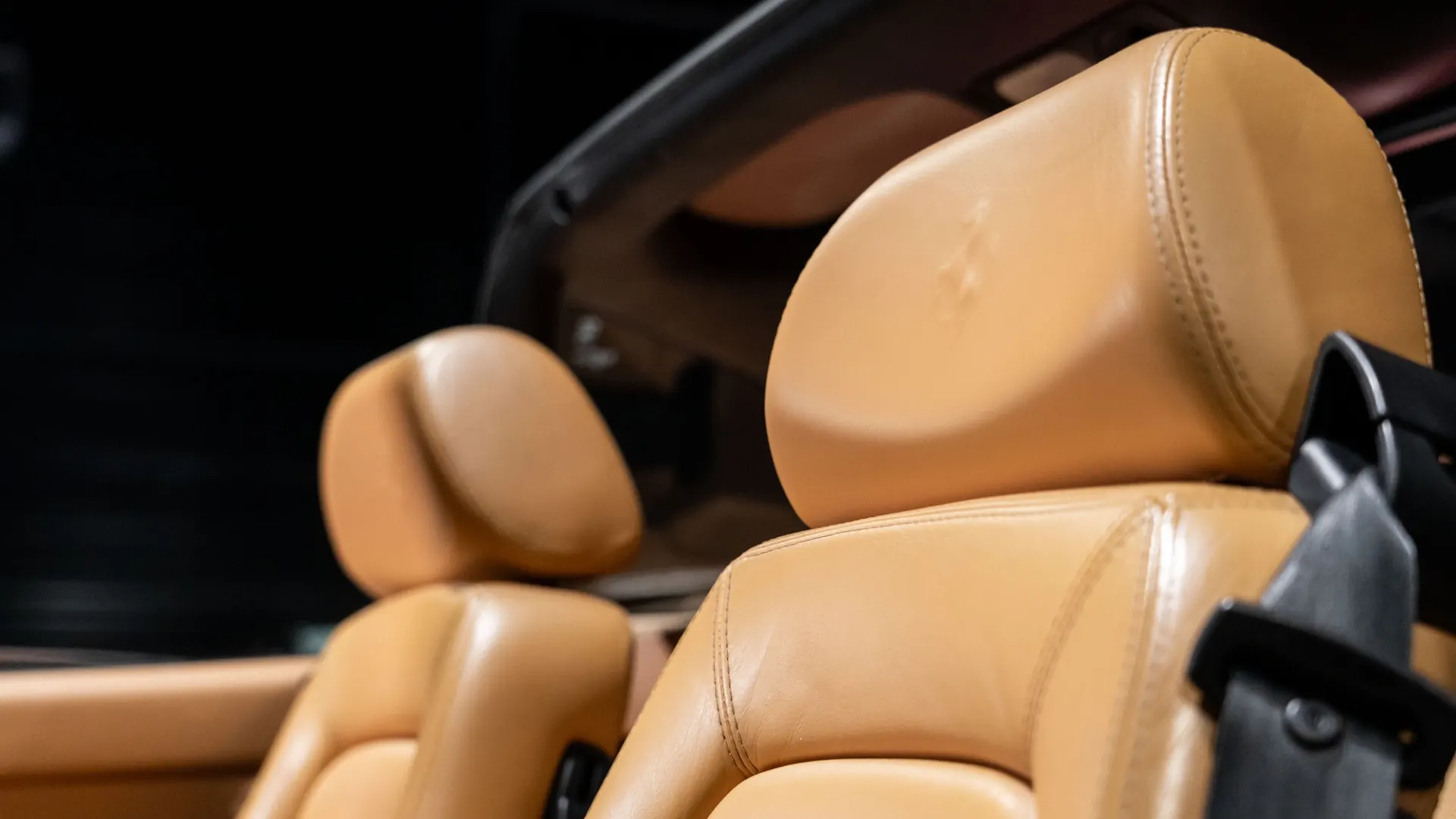 Ferrari F355 — photo 14