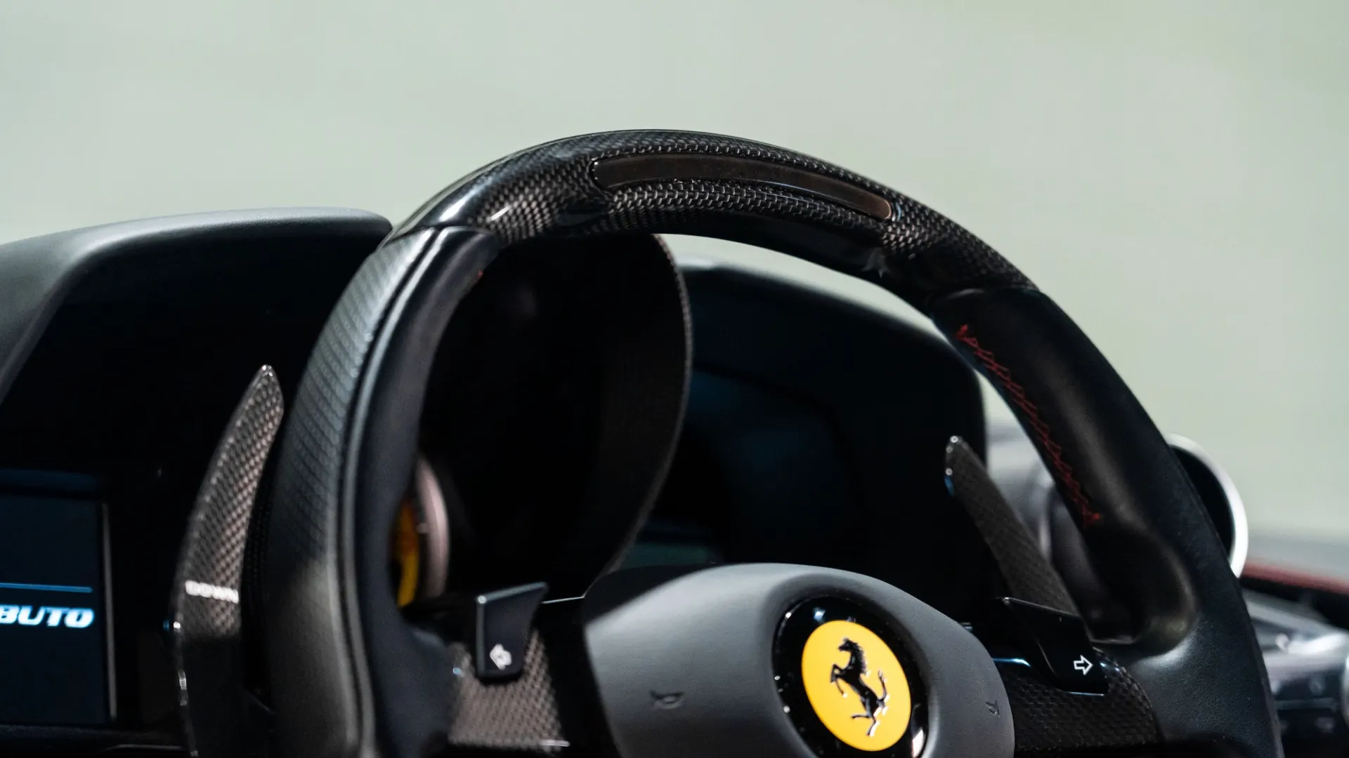 Ferrari F8 — photo 21