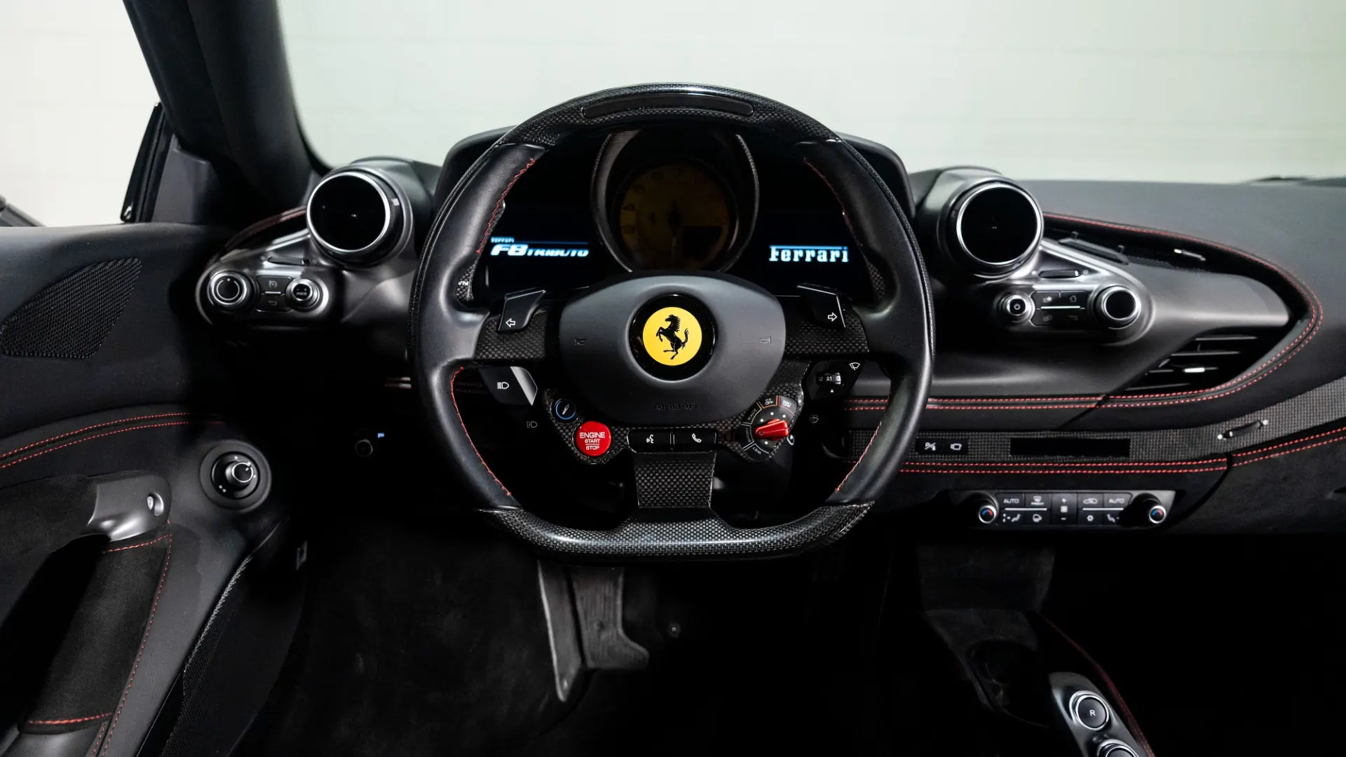 Ferrari F8 — photo 20