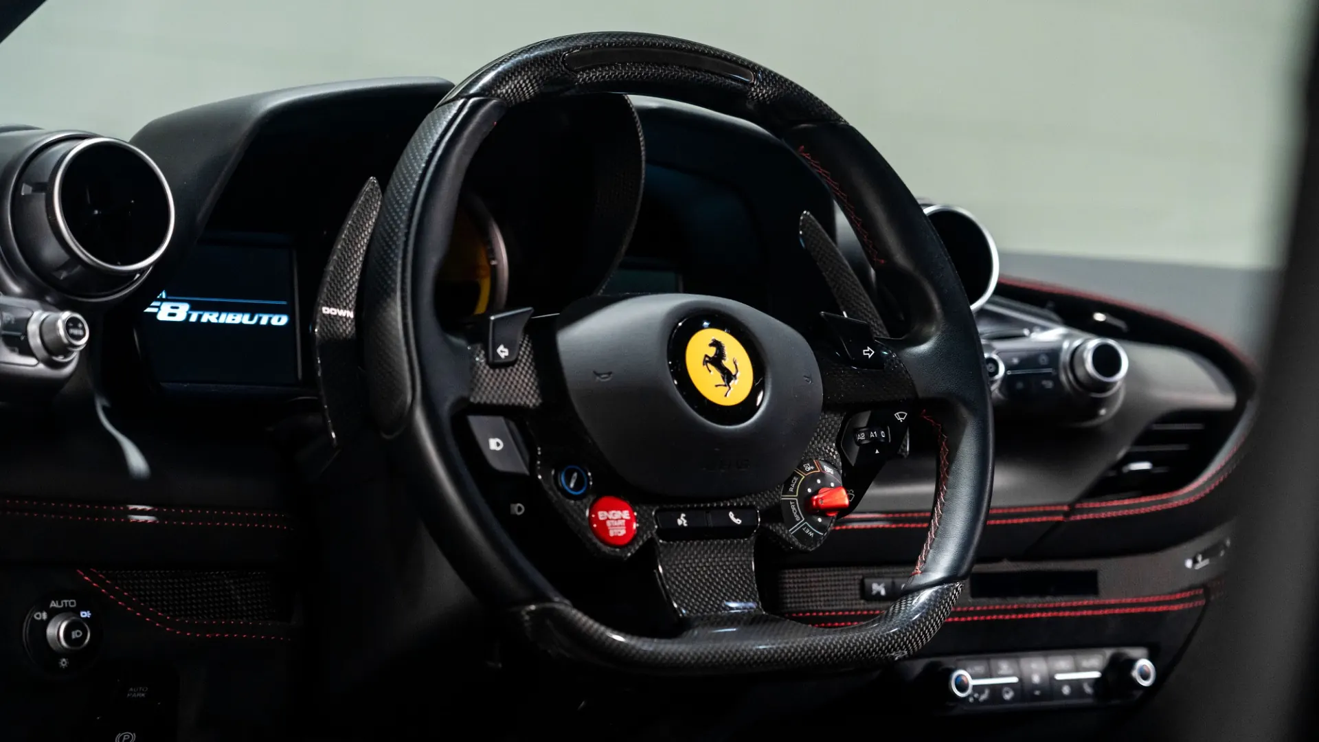 Ferrari F8 — photo 30