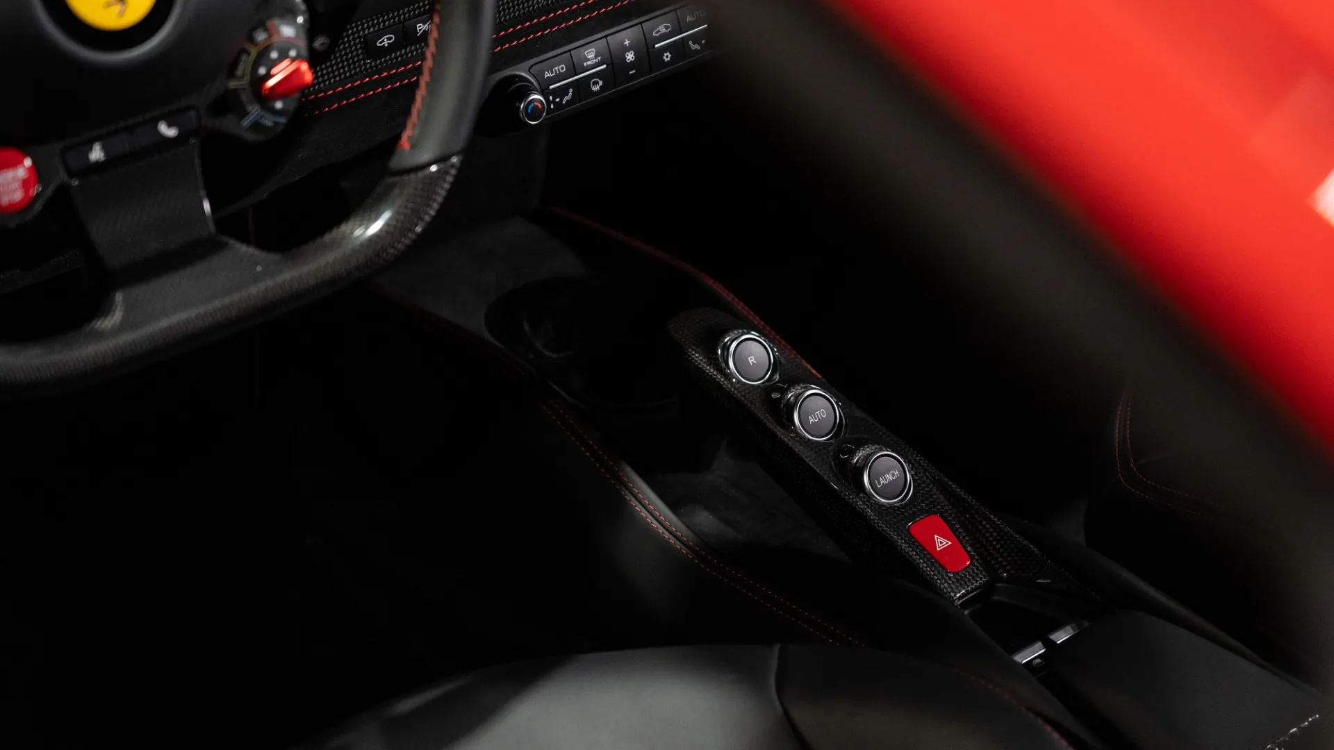 Ferrari F8 — photo 29